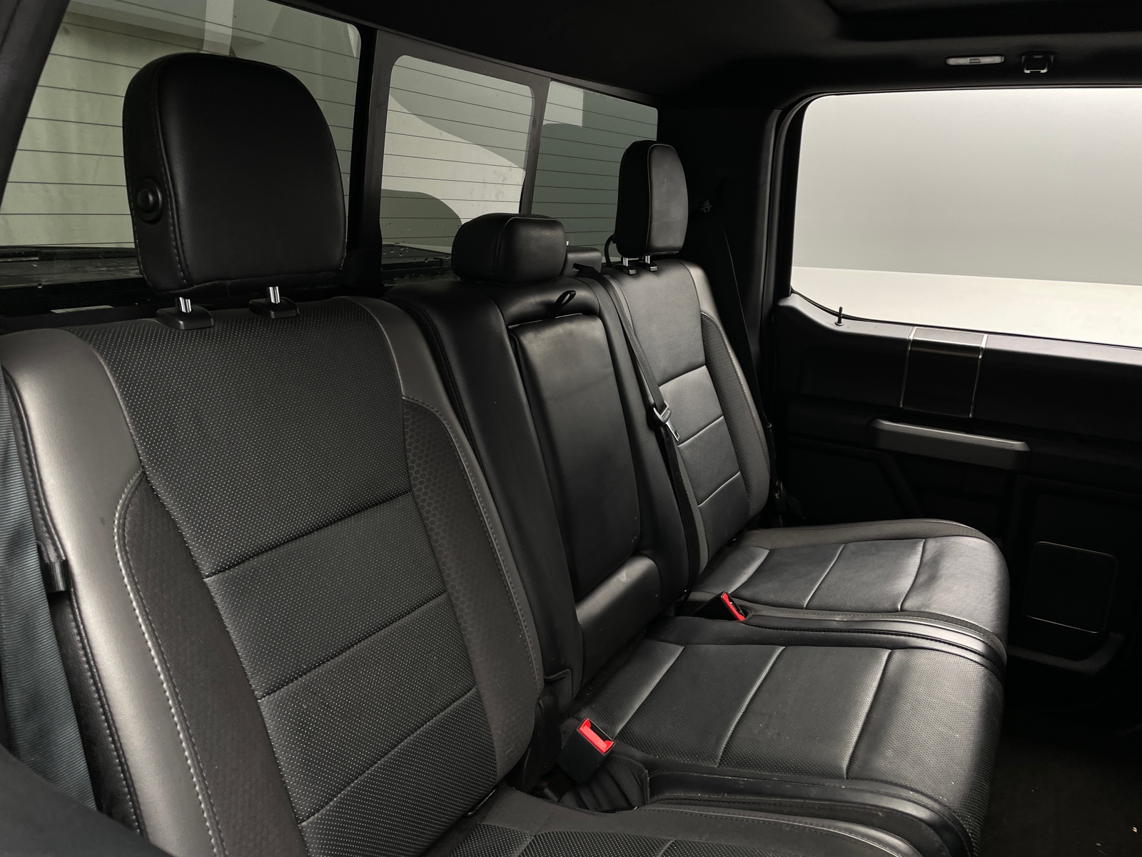 Thumbnail: 2019 Ford Econoline - 6