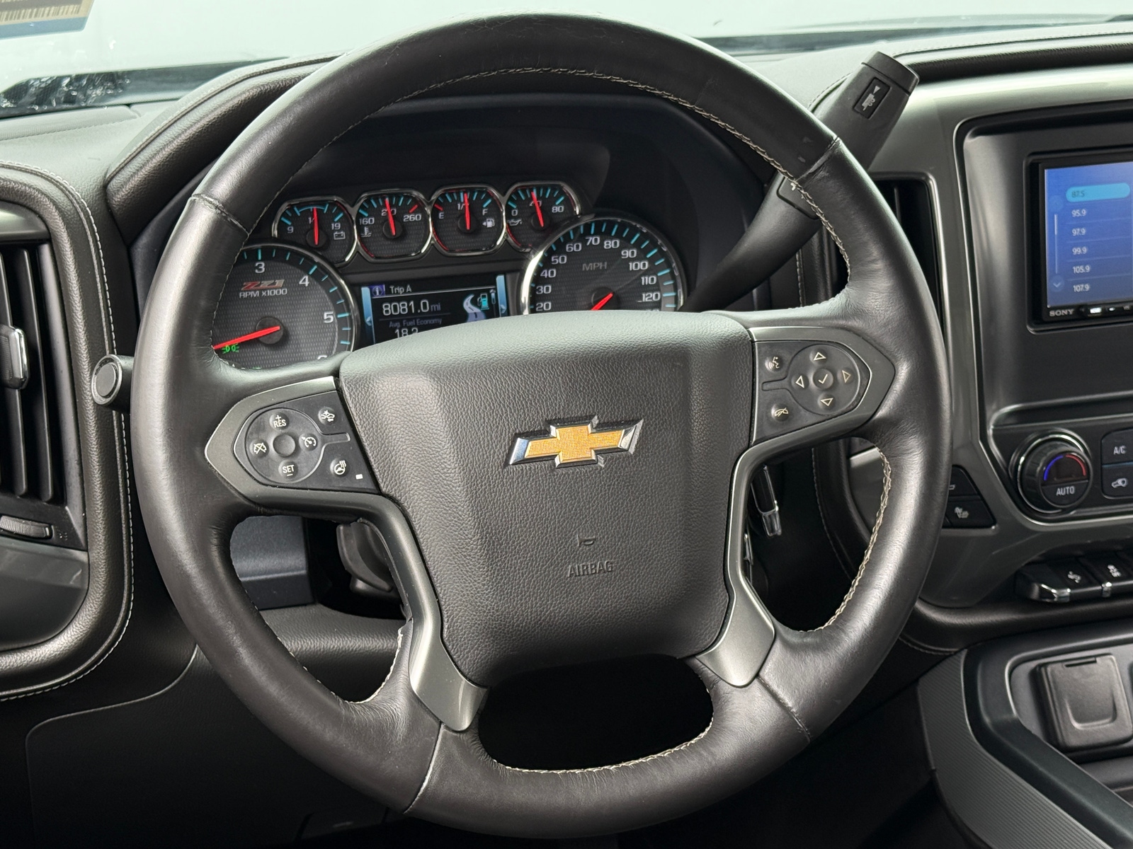 Thumbnail: 2018 Chevrolet Silverado 1500 - 4