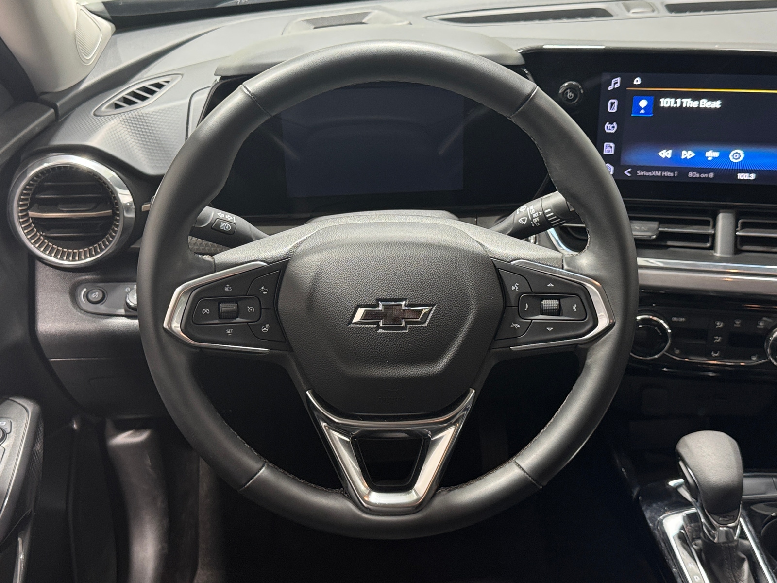 Thumbnail: 2025 Chevrolet Trax - 4