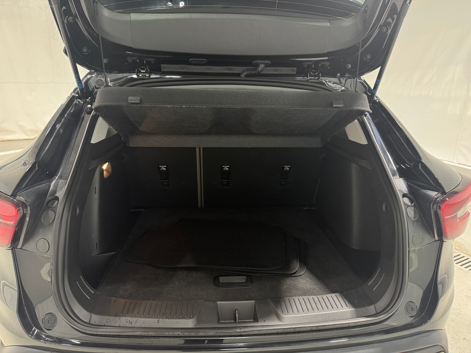 Thumbnail: 2025 Chevrolet Trax - 6