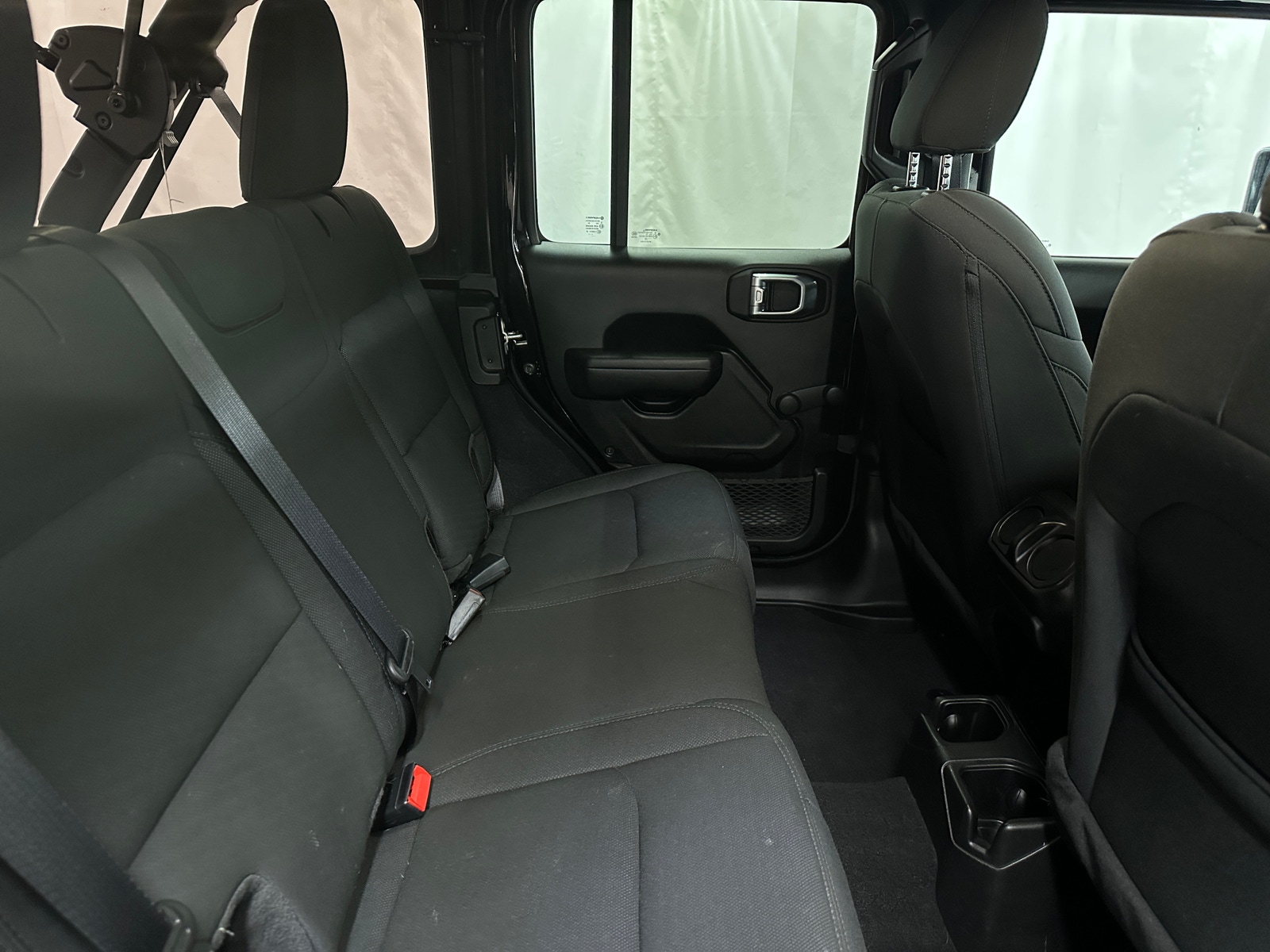 Thumbnail: 2022 Jeep Wrangler - 6