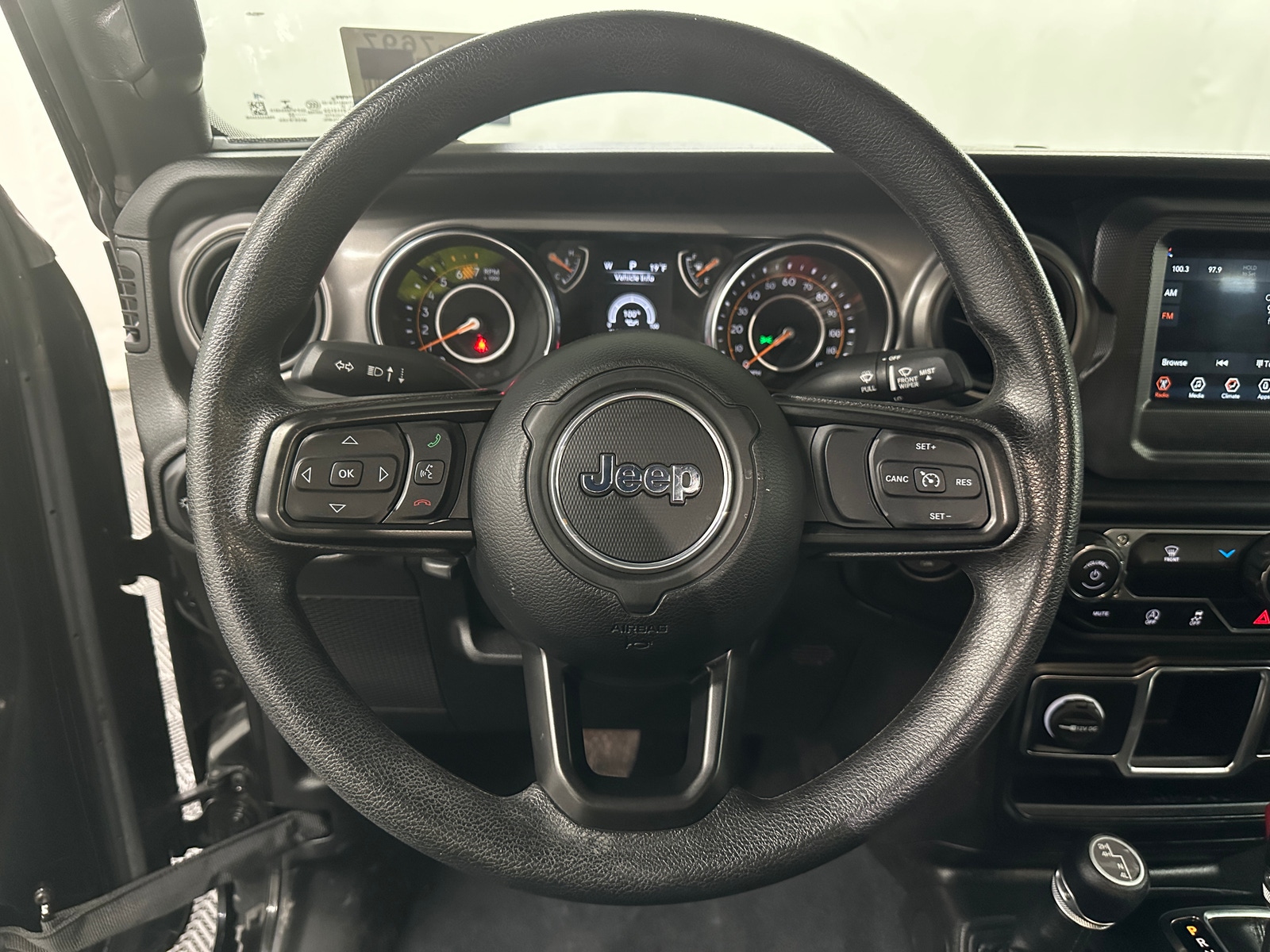 Thumbnail: 2022 Jeep Wrangler - 5