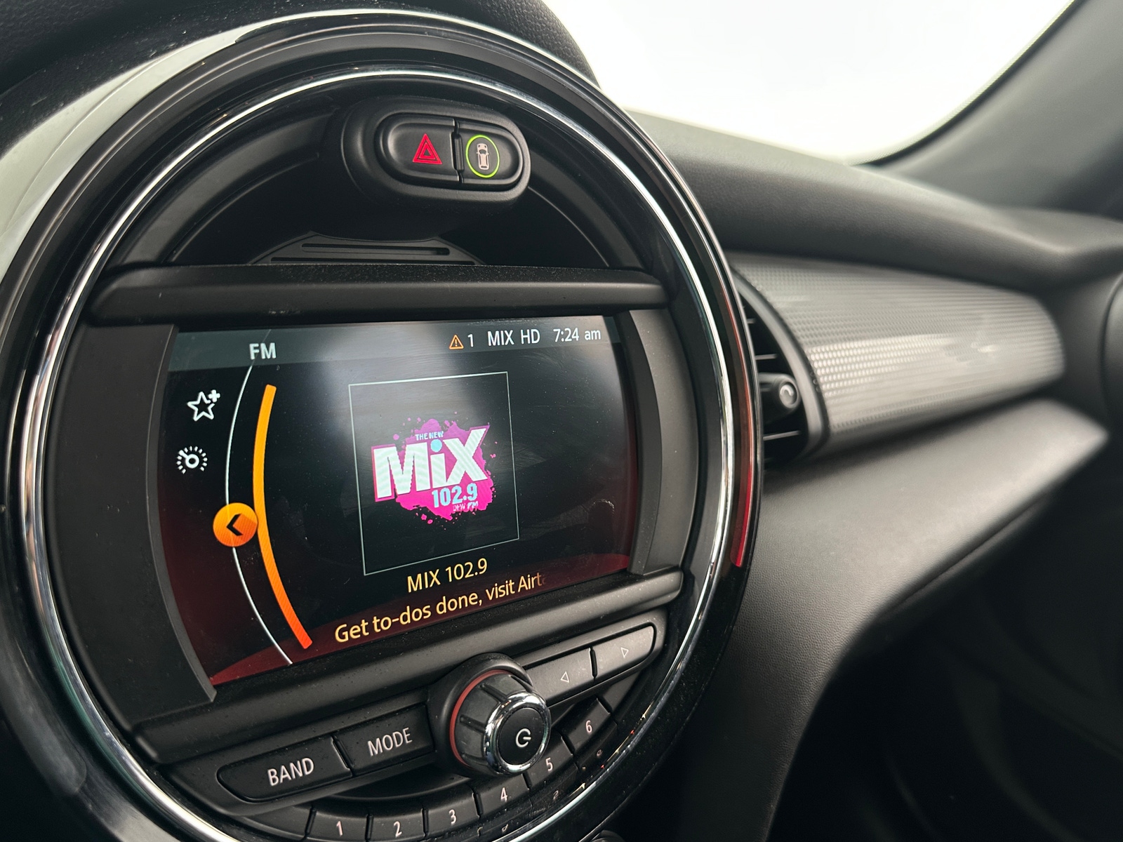 Thumbnail: 2021 MINI Cooper Hardtop - 3