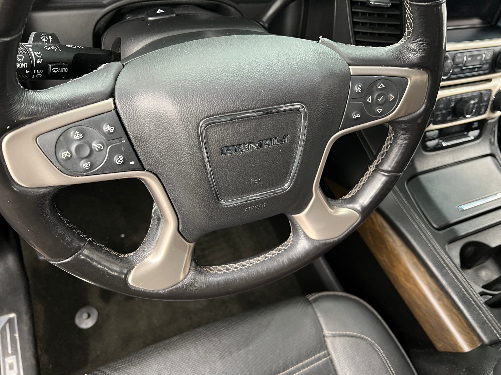 Thumbnail: 2018 GMC Yukon - 4