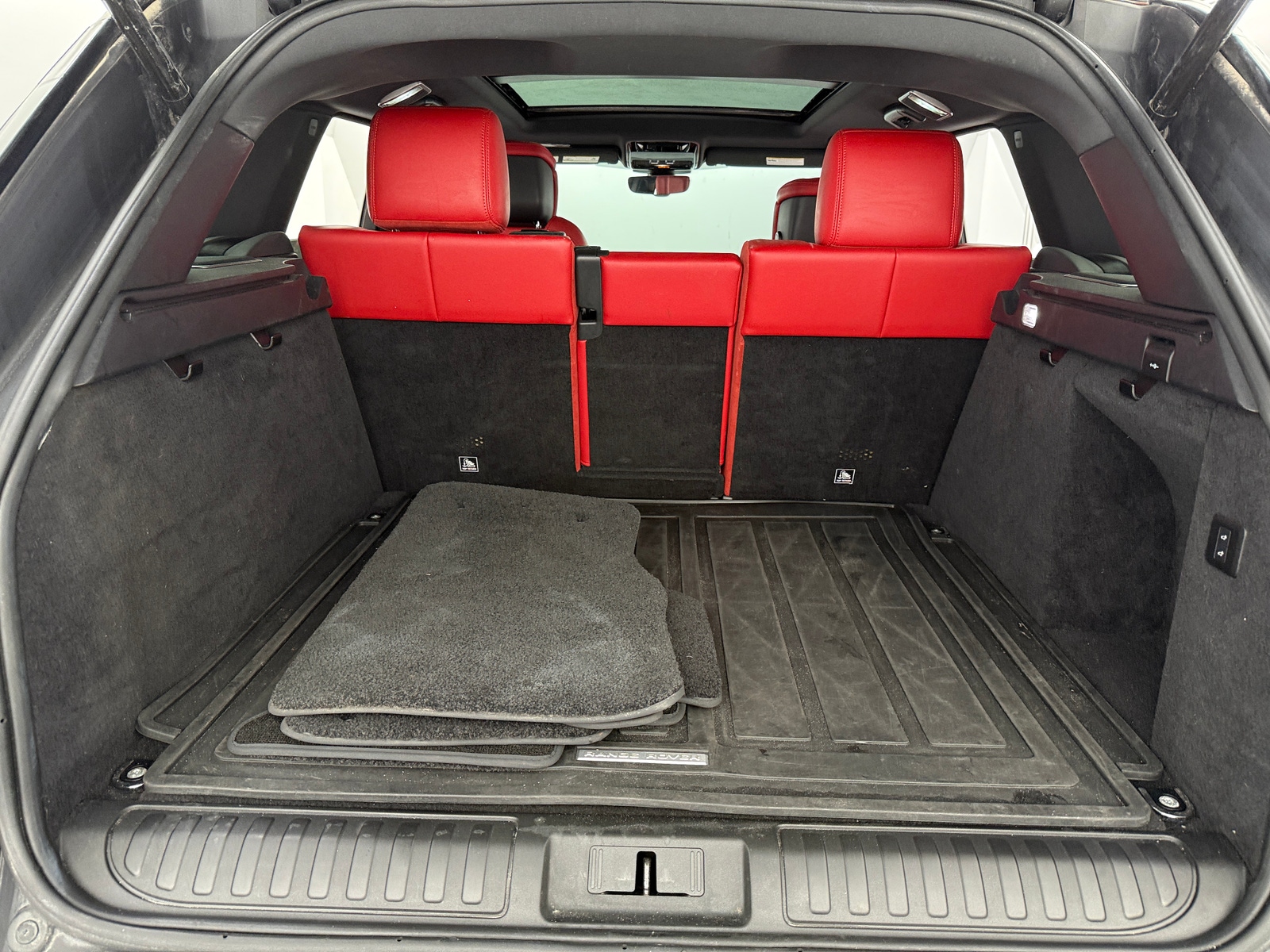 Thumbnail: 2019 Land Rover Range Rover Sport - 6