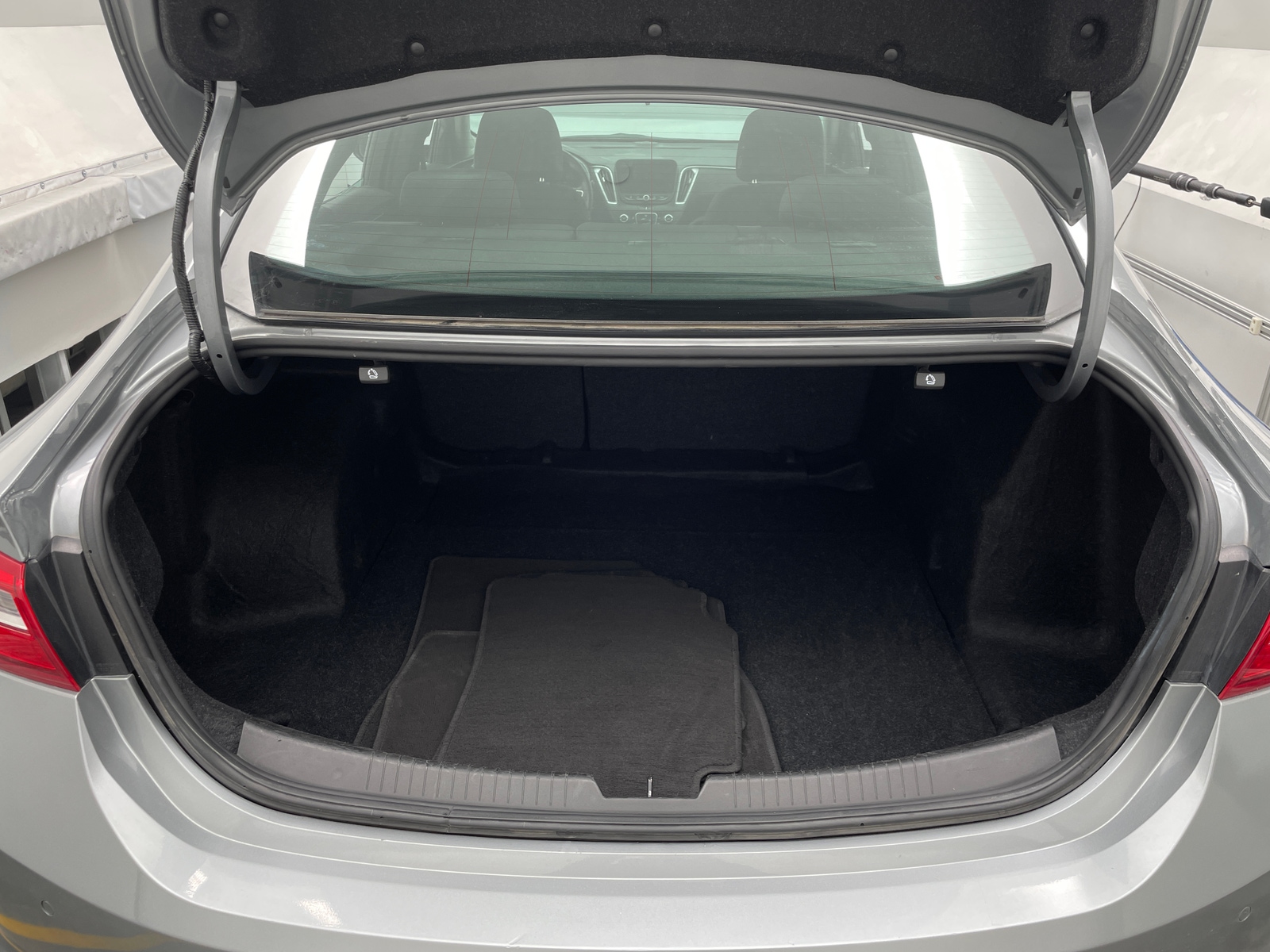 Thumbnail: 2024 Chevrolet Malibu - 7