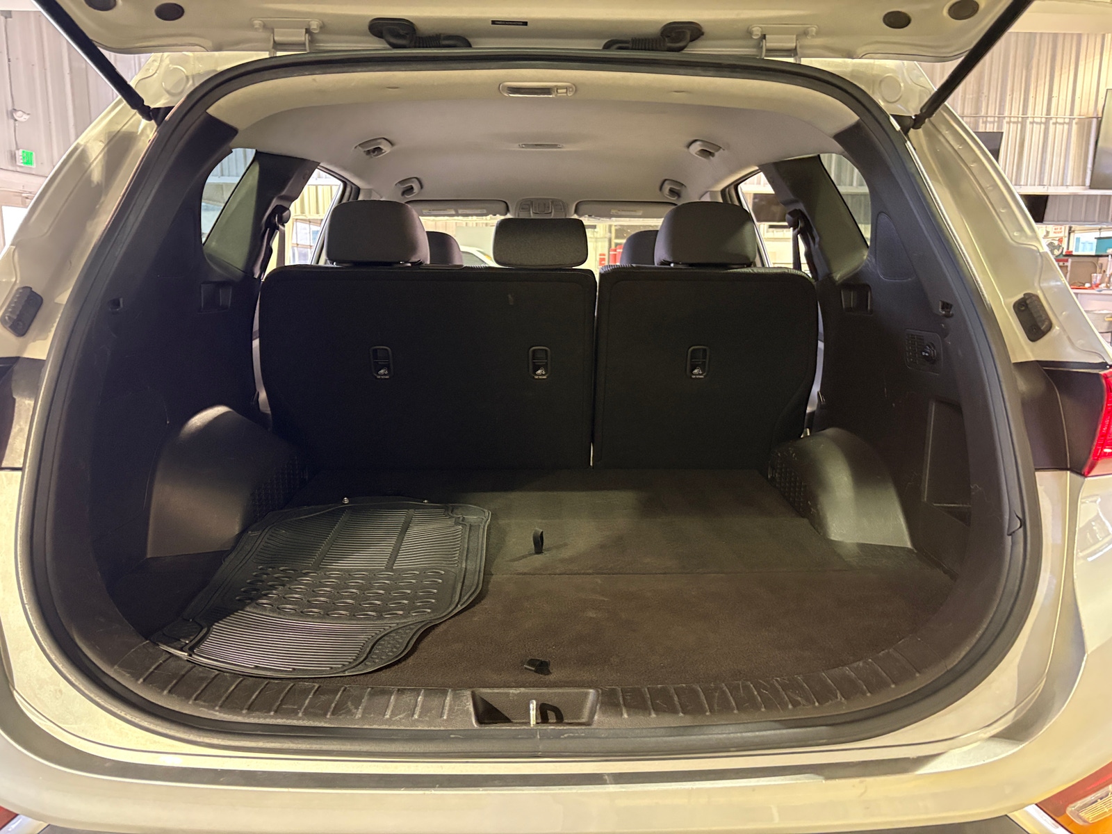 Thumbnail: 2020 Hyundai Santa Fe - 7