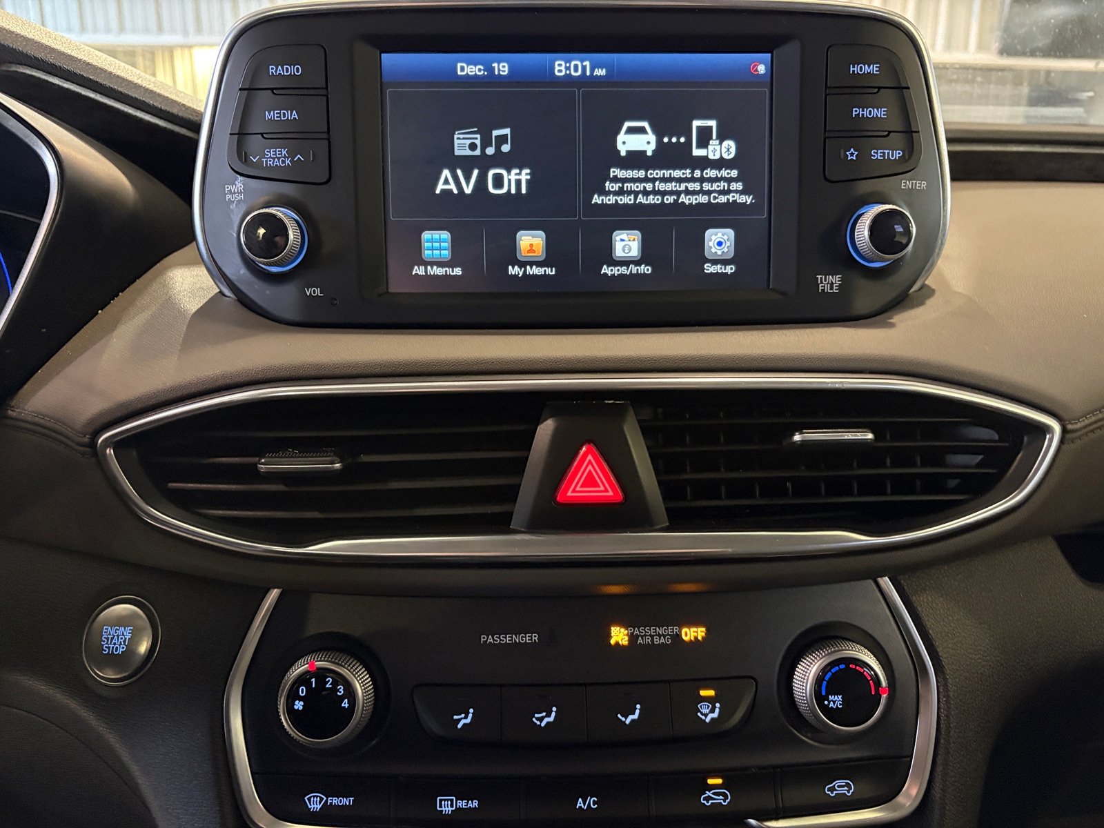 Thumbnail: 2020 Hyundai Santa Fe - 4