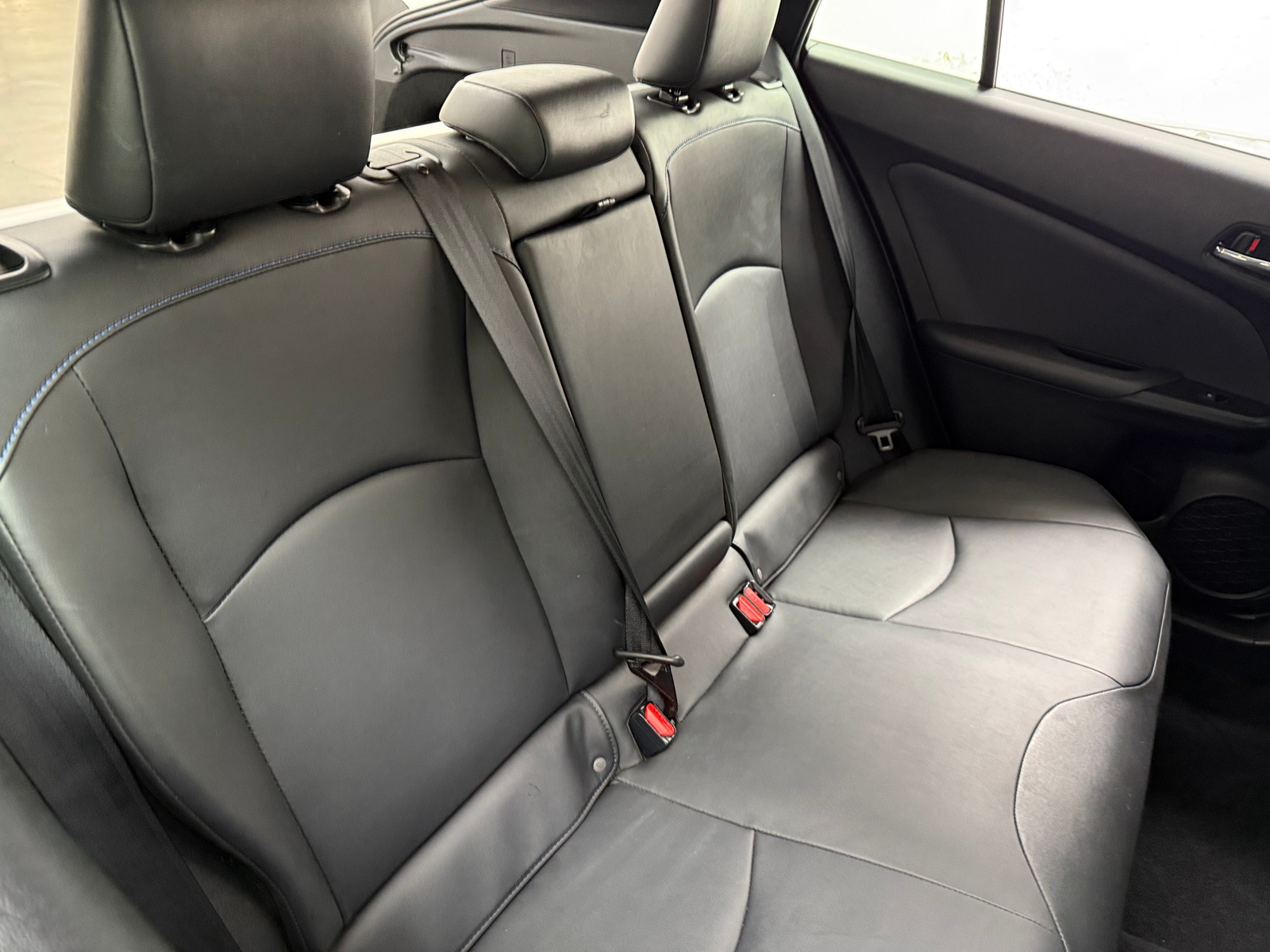 Thumbnail: 2016 Toyota Prius - 6