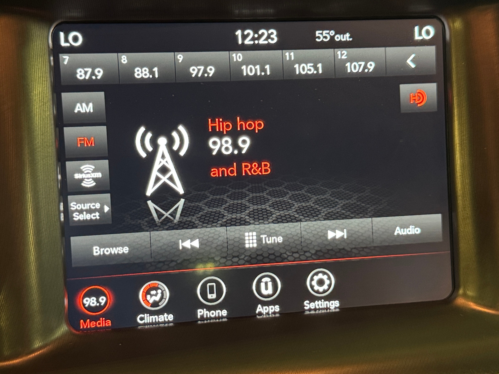 Thumbnail: 2021 Dodge Charger - 4