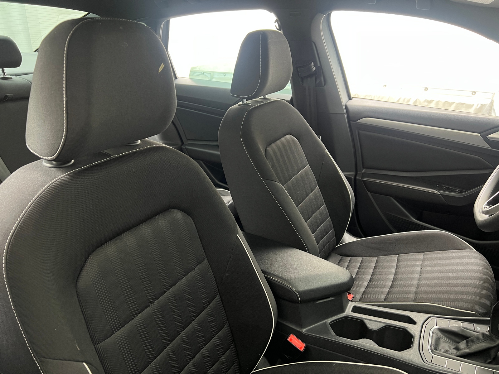 Thumbnail: 2023 Volkswagen Jetta - 2