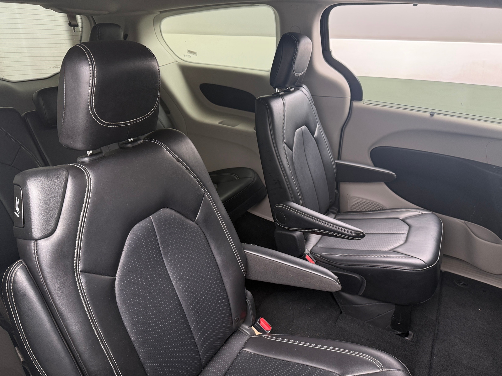 Thumbnail: 2024 Chrysler Pacifica - 5