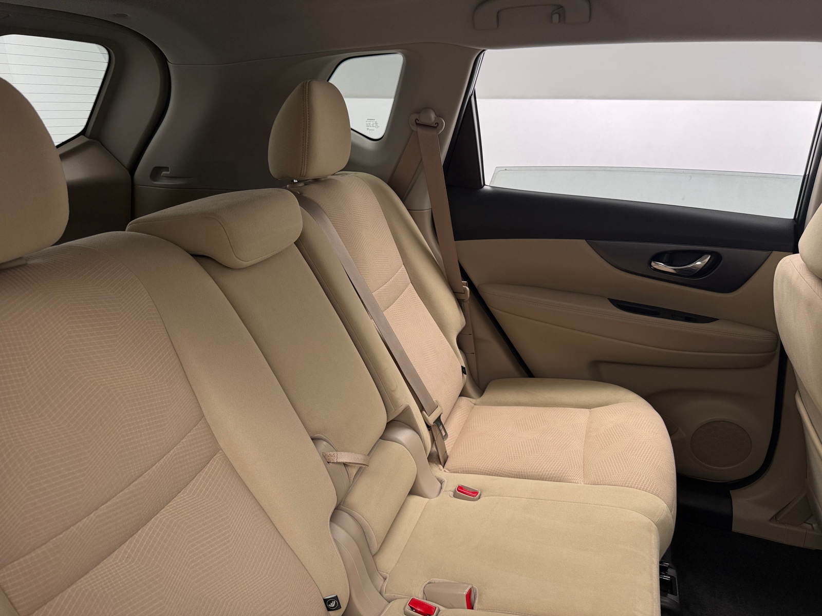 Thumbnail: 2016 Nissan Rogue - 6