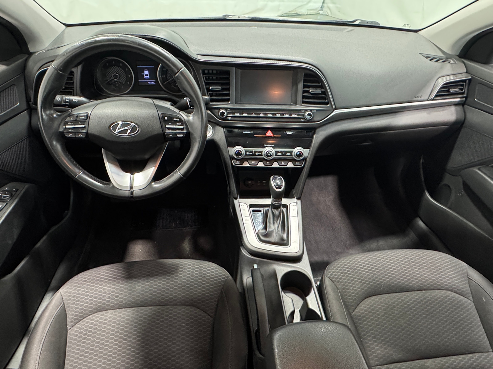 Thumbnail: 2020 Hyundai Elantra - 3