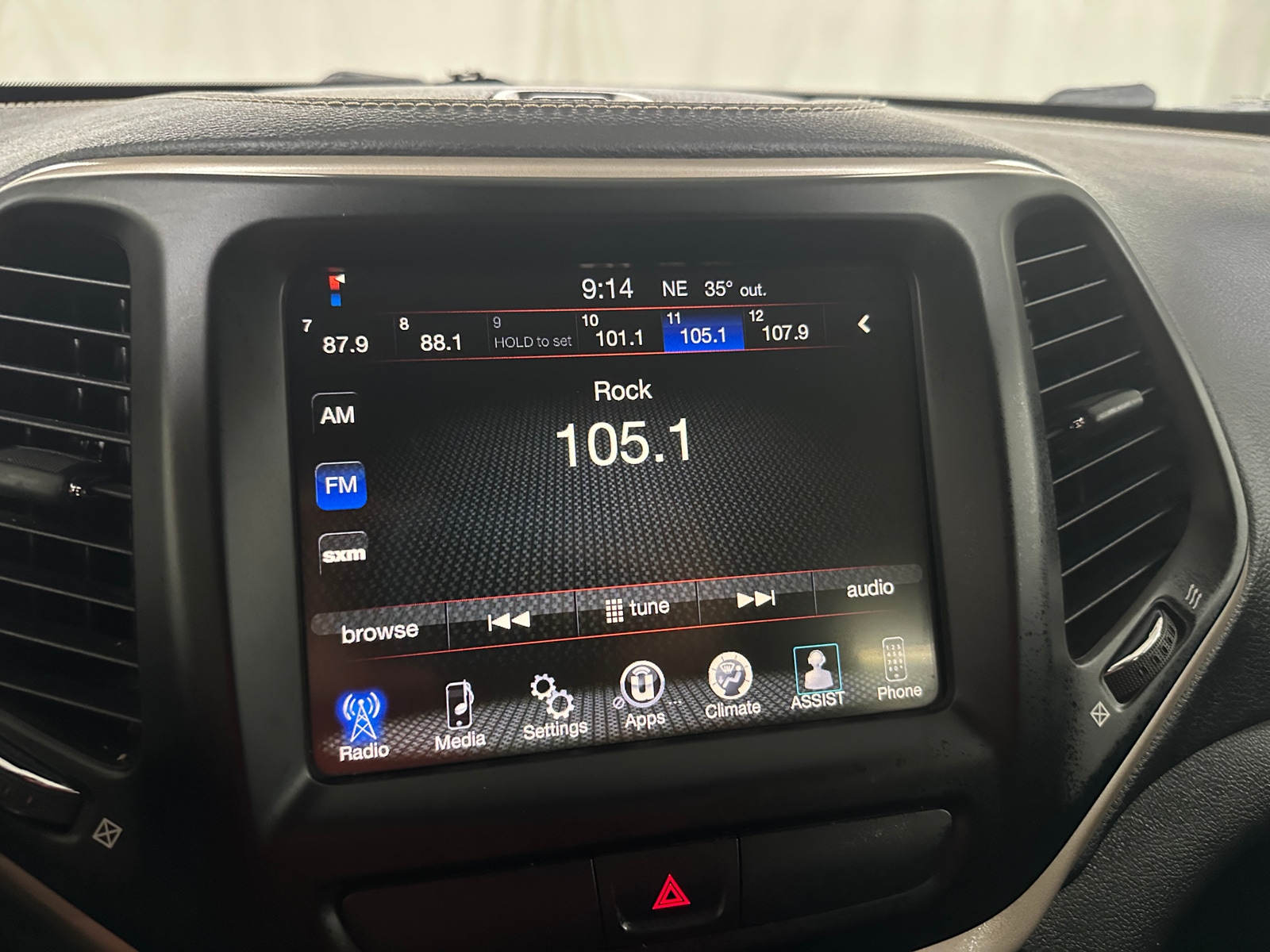 Thumbnail: 2016 Jeep Cherokee - 4