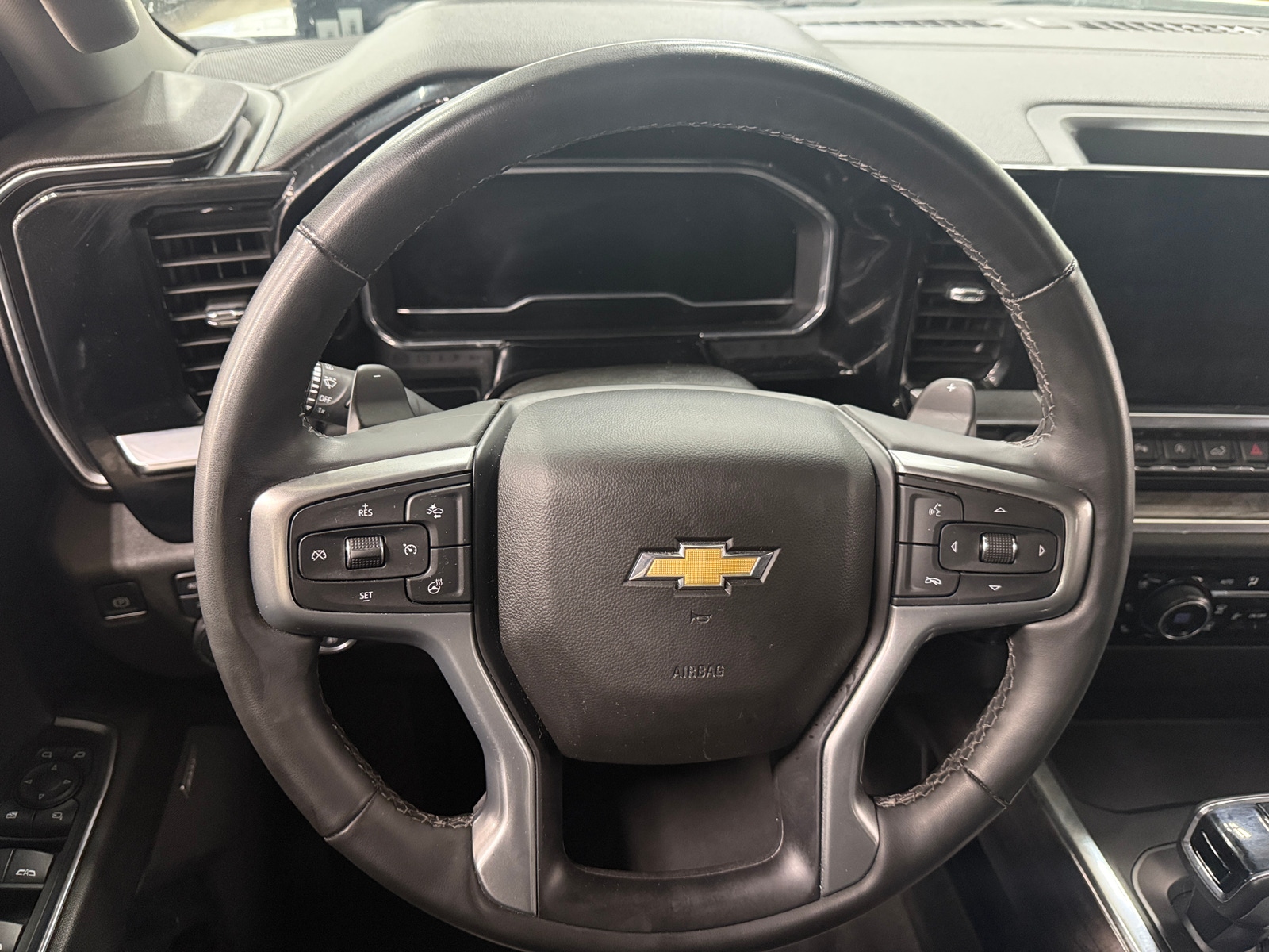 Thumbnail: 2024 Chevrolet Silverado 1500 - 4