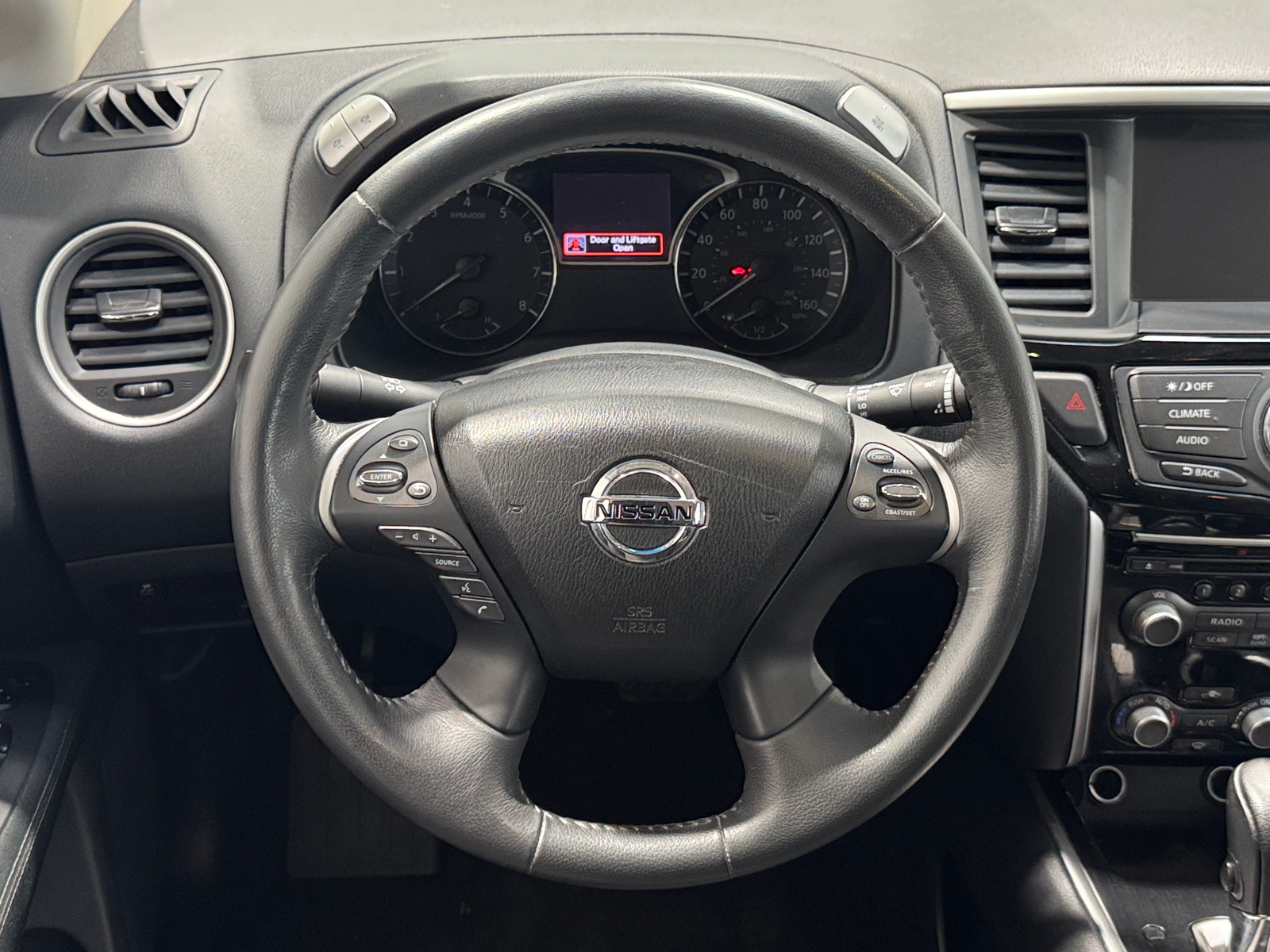 Thumbnail: 2017 Nissan Pathfinder - 5