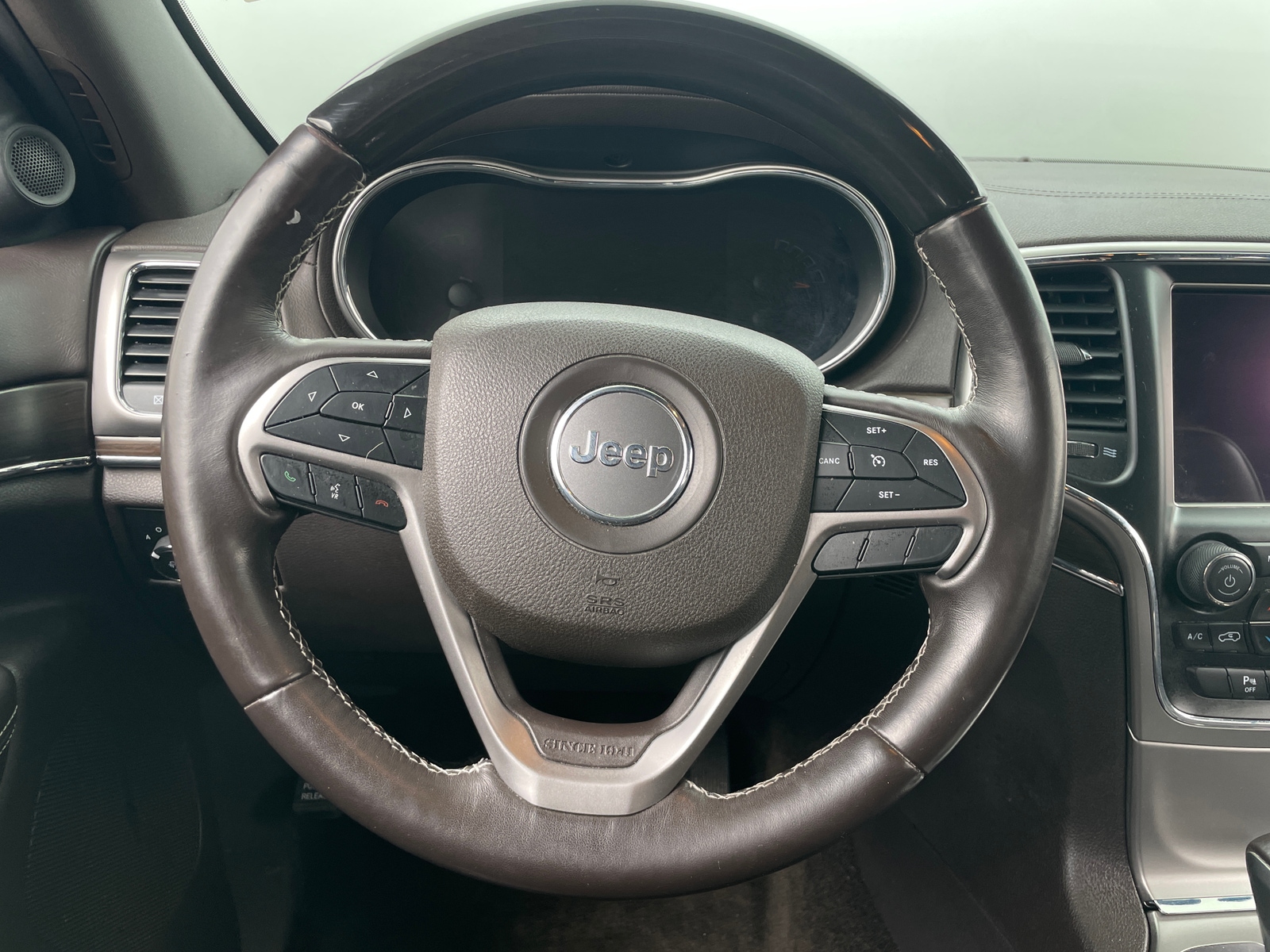 Thumbnail: 2018 Jeep Grand Cherokee - 4