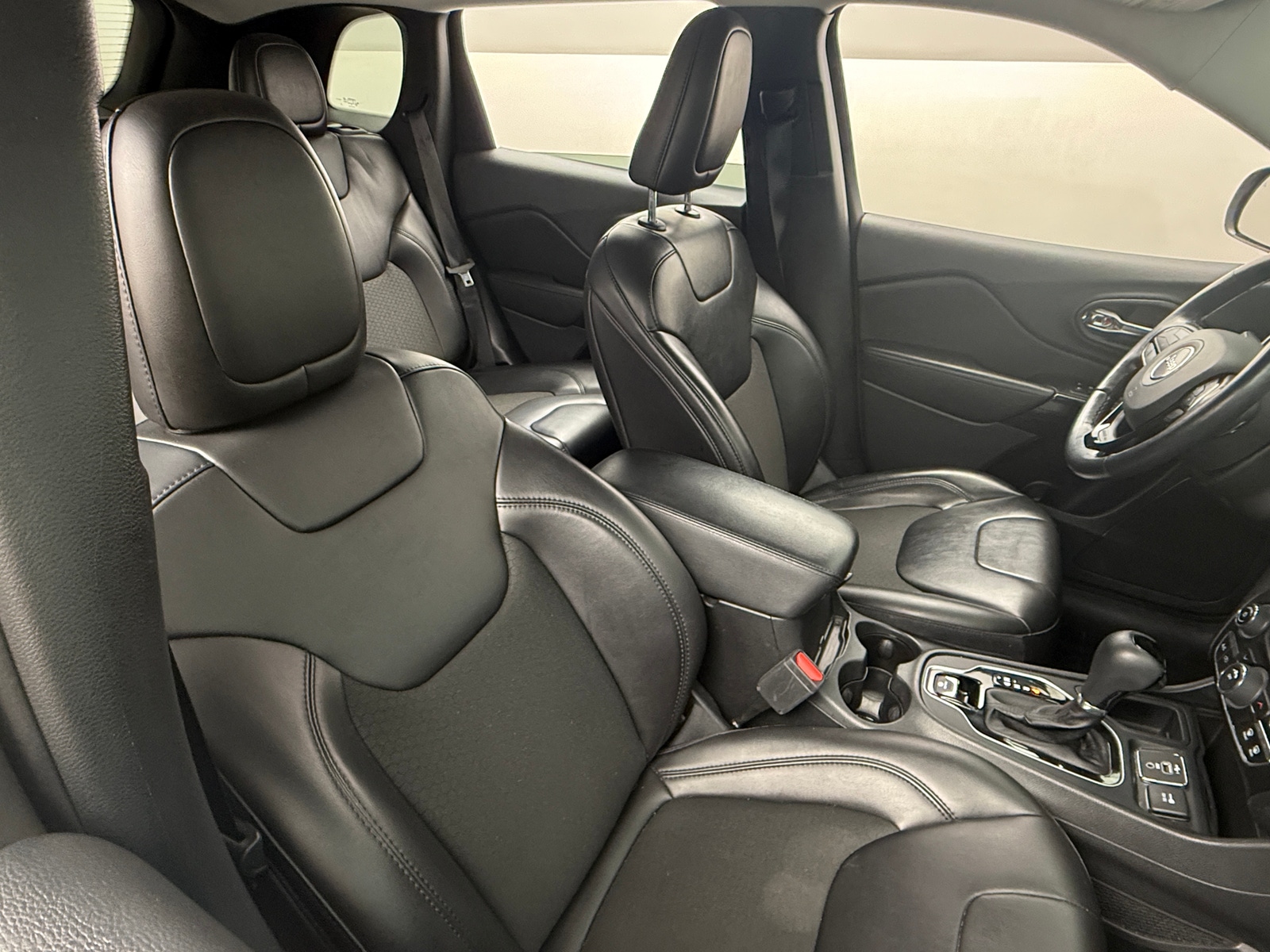 Thumbnail: 2021 Jeep Cherokee - 2