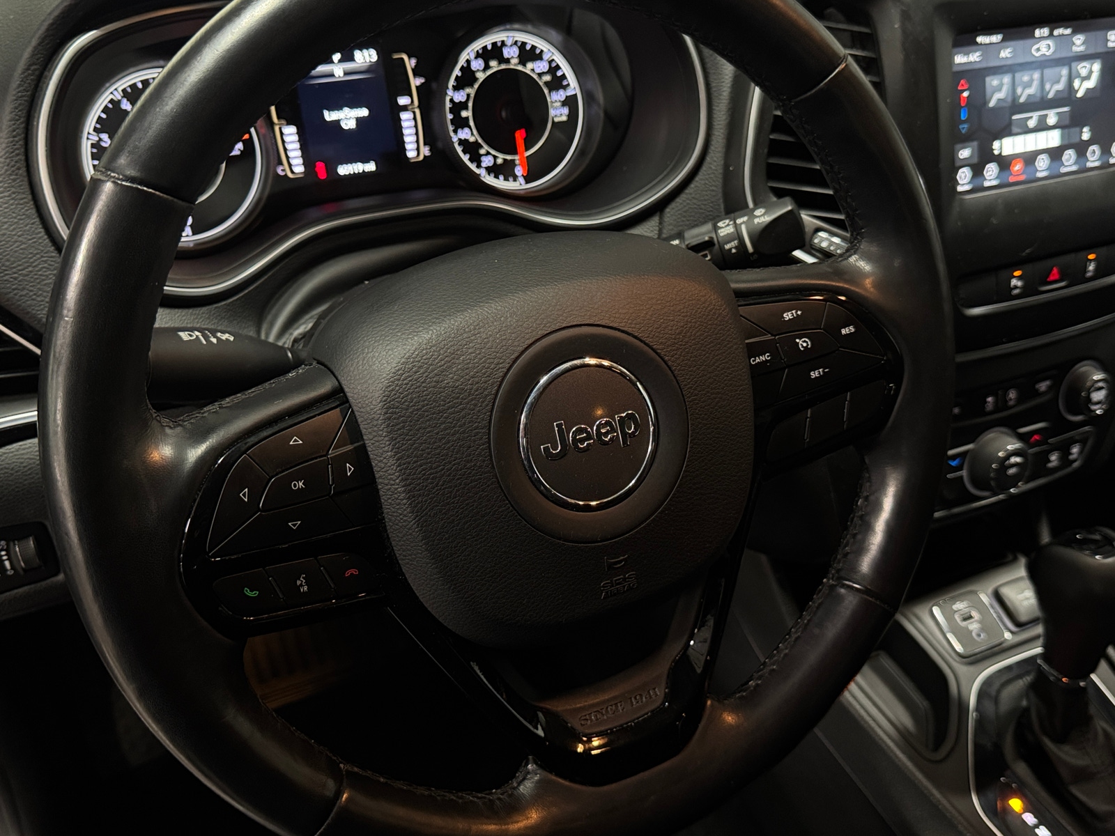 Thumbnail: 2021 Jeep Cherokee - 5