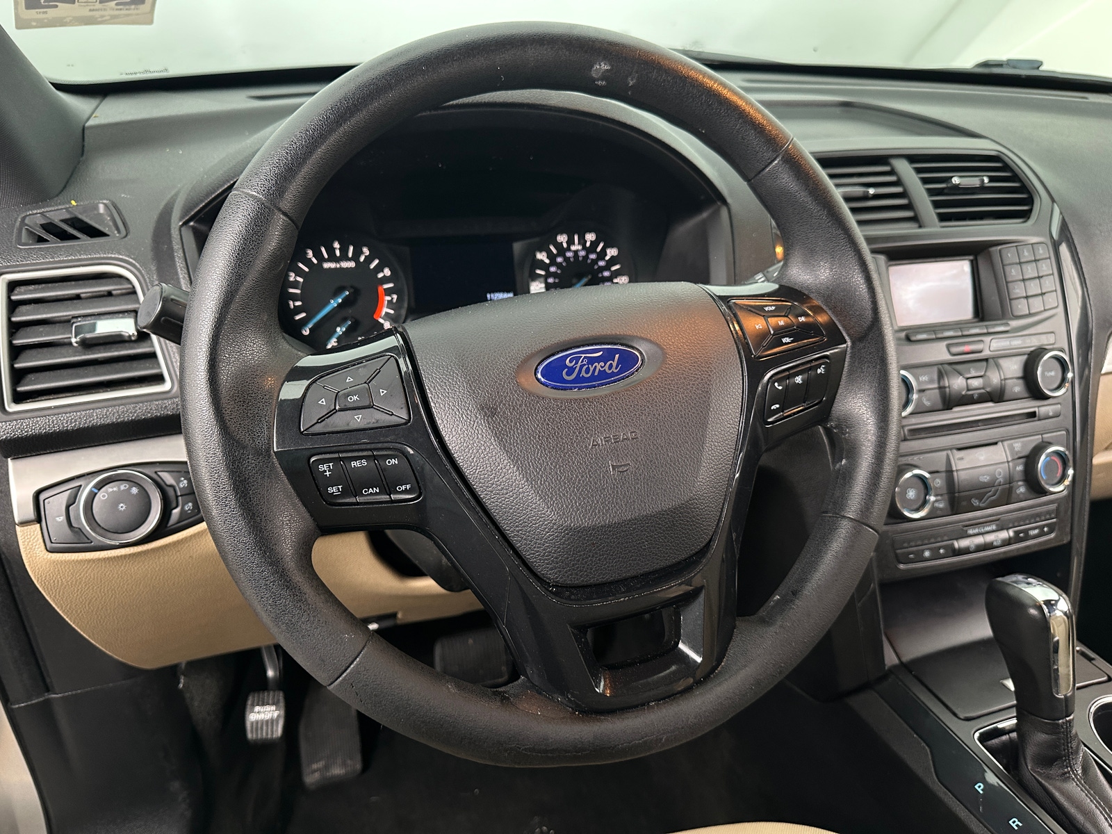 Thumbnail: 2017 Ford Explorer - 5