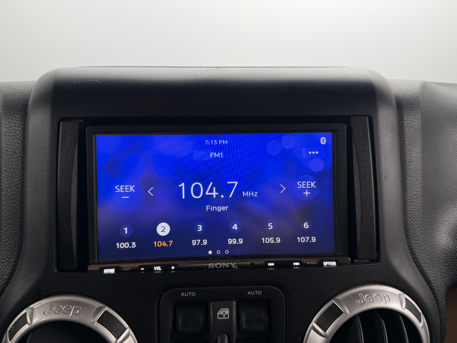 Thumbnail: 2012 Jeep Wrangler - 3