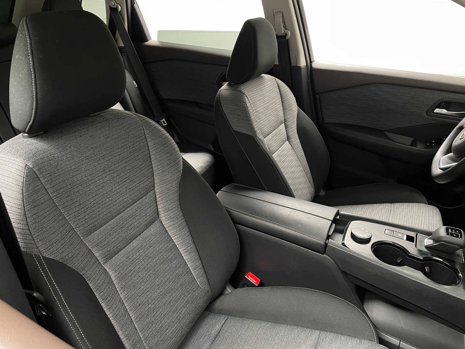 Thumbnail: 2023 Nissan Rogue - 2