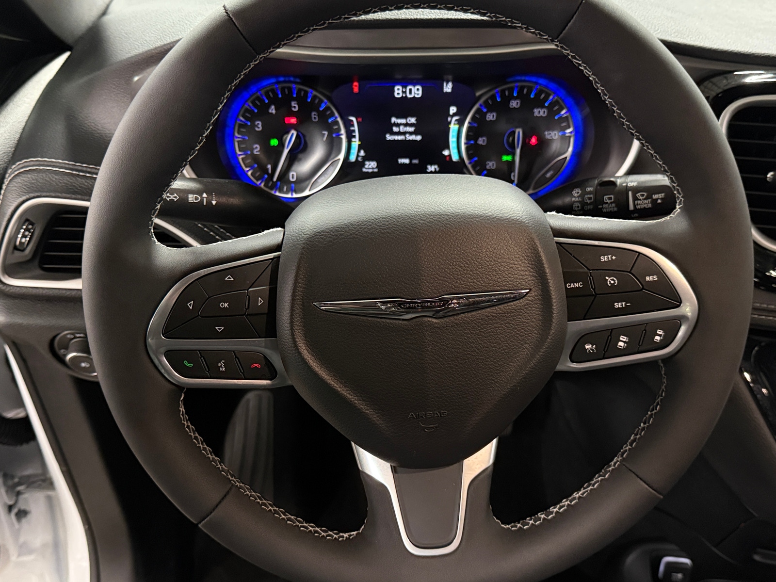 Thumbnail: 2025 Chrysler Pacifica - 4