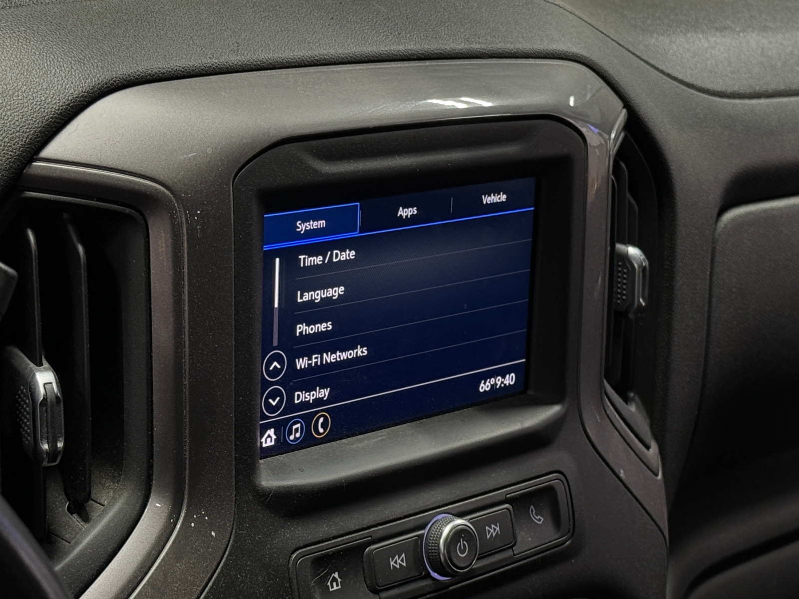 Thumbnail: 2021 Chevrolet Silverado 1500 - 4