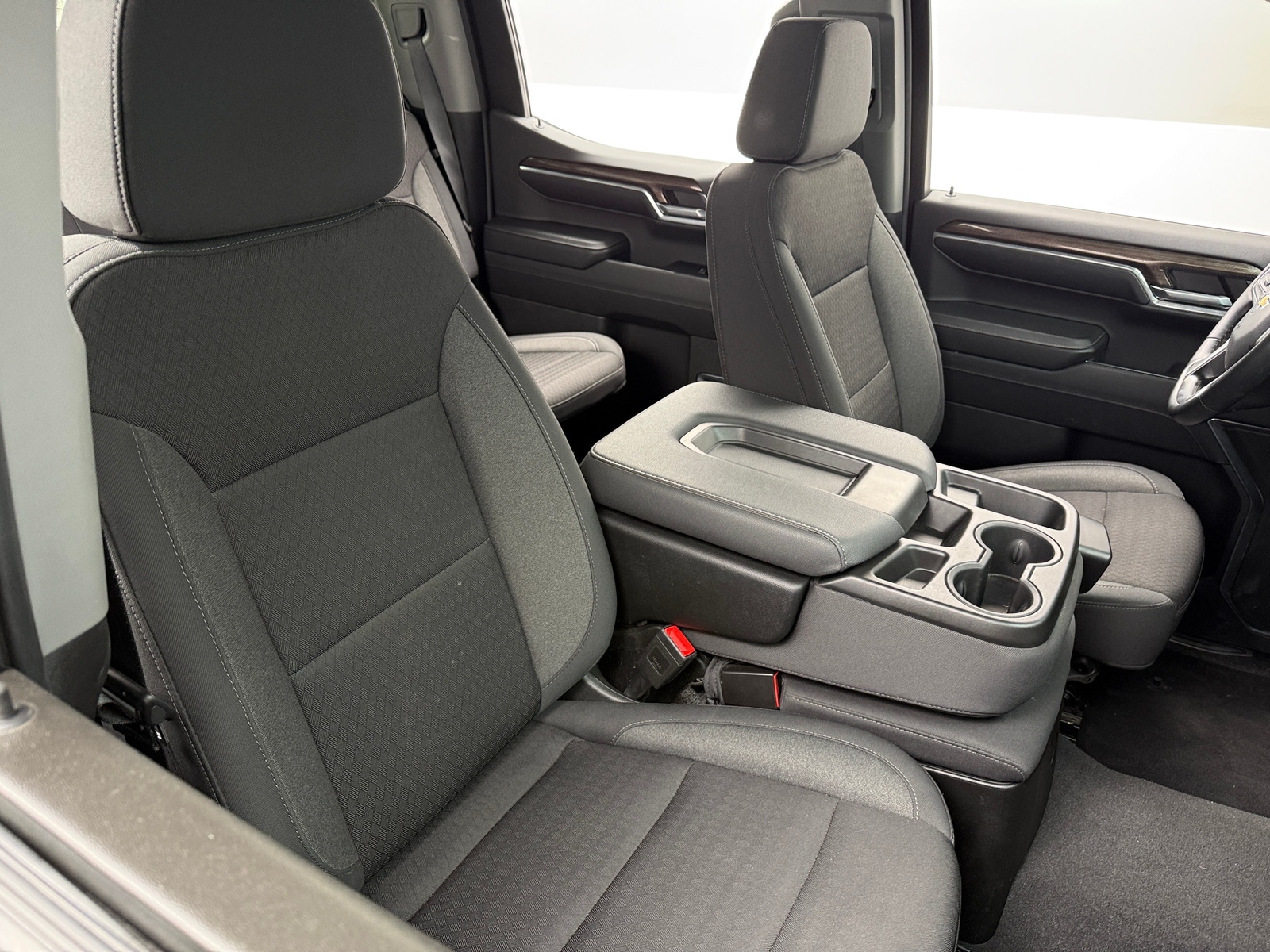 Thumbnail: 2024 Chevrolet Silverado 1500 - 2