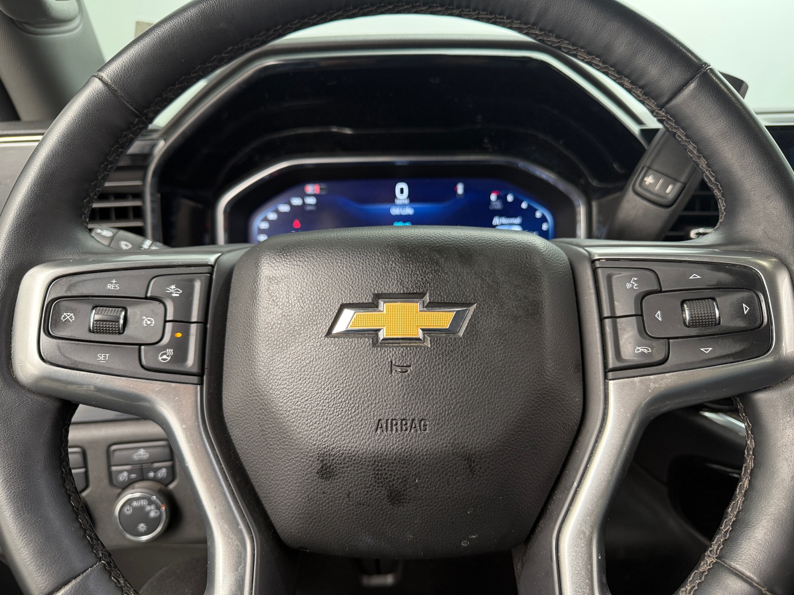 Thumbnail: 2024 Chevrolet Silverado 1500 - 5