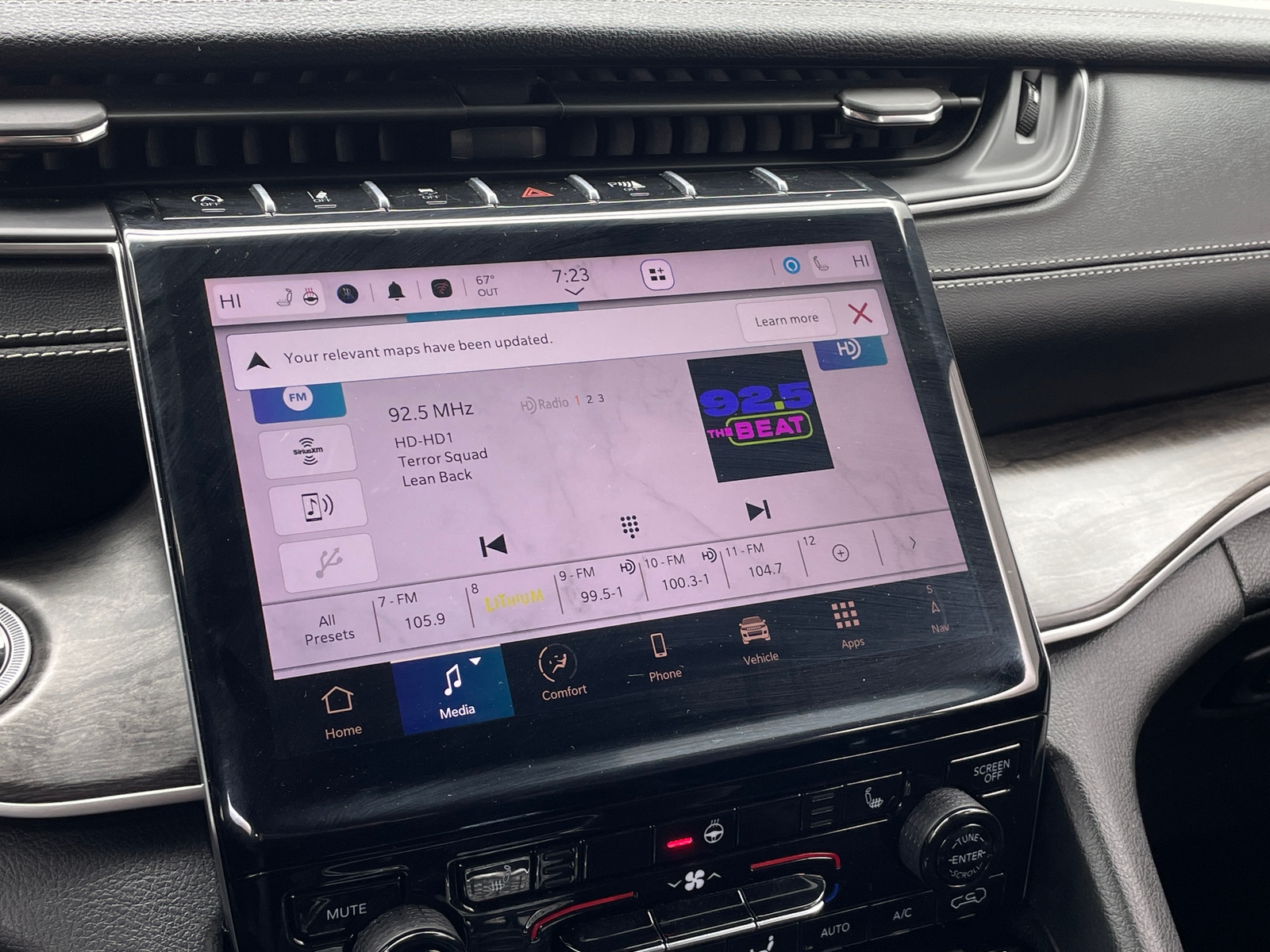 Thumbnail: 2024 Jeep Grand Cherokee - 3