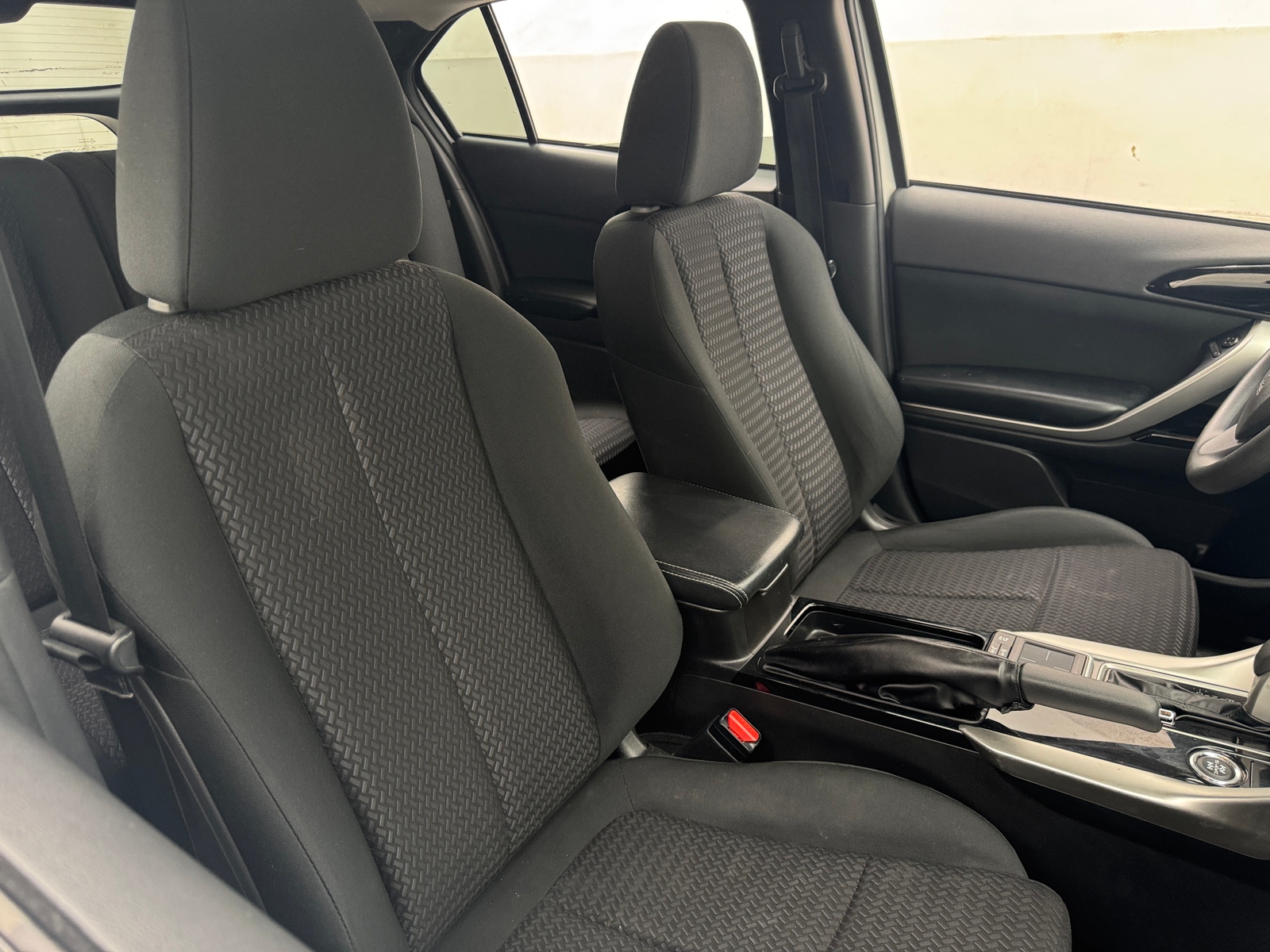 Thumbnail: 2019 Mitsubishi Eclipse Cross - 2