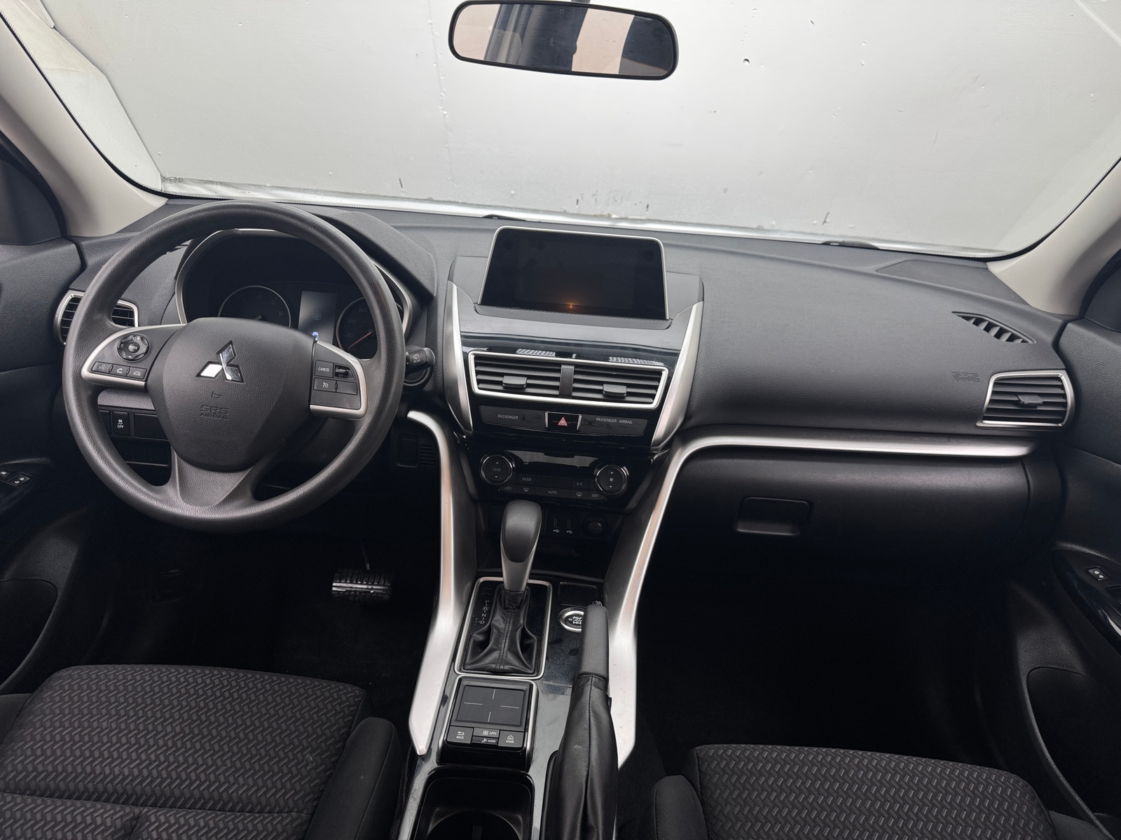 Thumbnail: 2019 Mitsubishi Eclipse Cross - 3