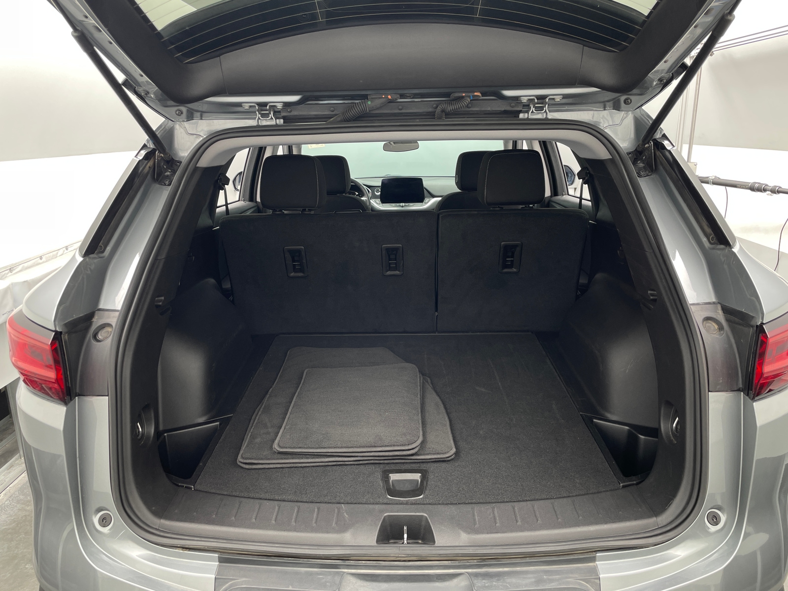 Thumbnail: 2025 Chevrolet Blazer - 7