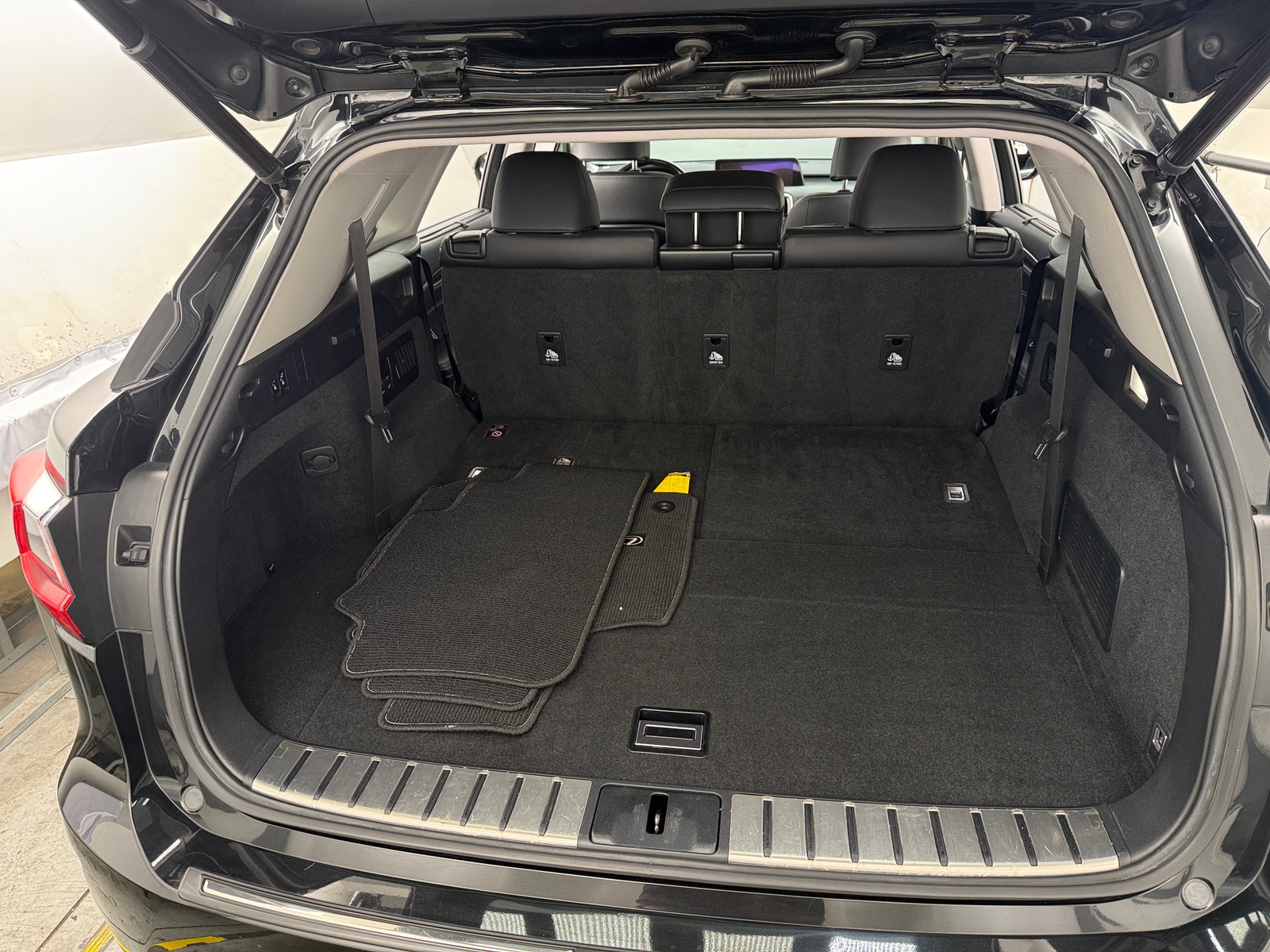 Thumbnail: 2018 Lexus RX - 6