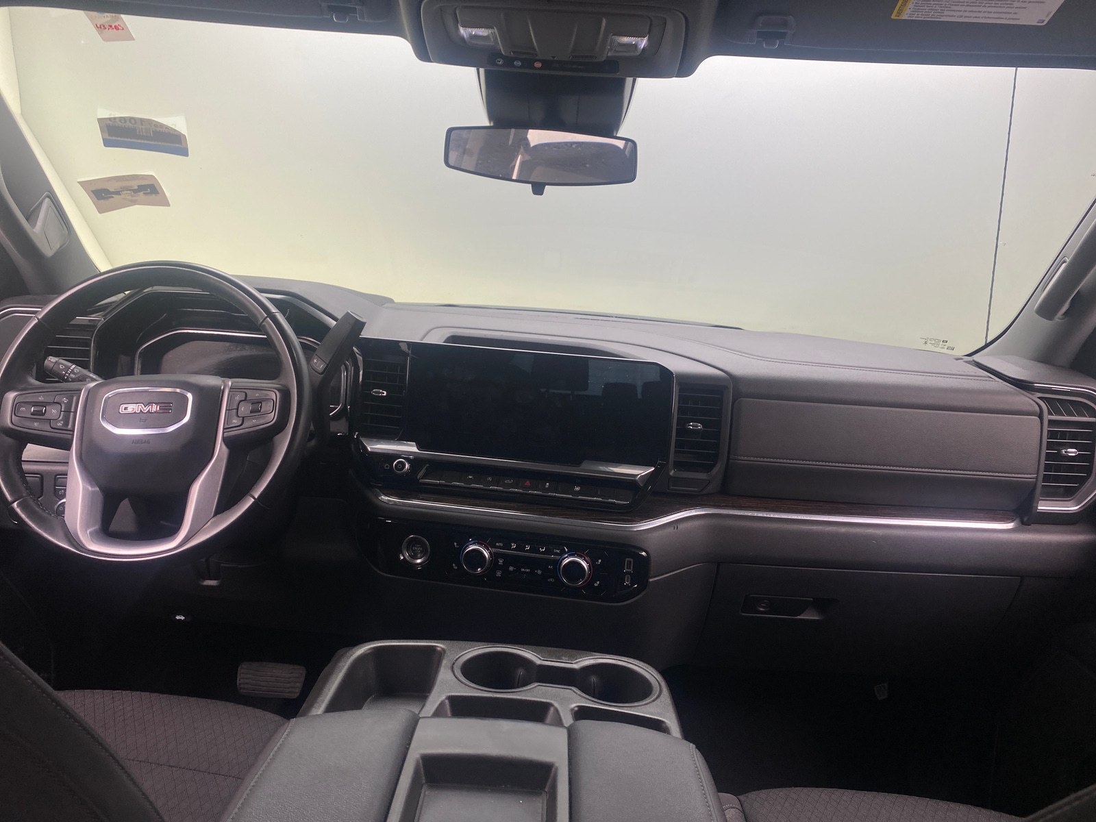 Thumbnail: 2023 GMC Sierra 1500 - 3