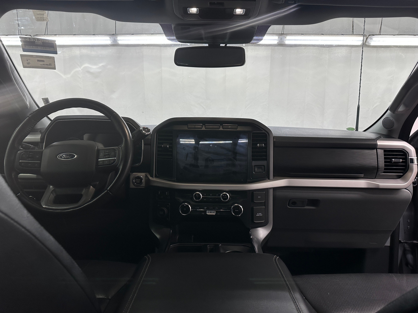 Thumbnail: 2022 Ford Econoline - 3