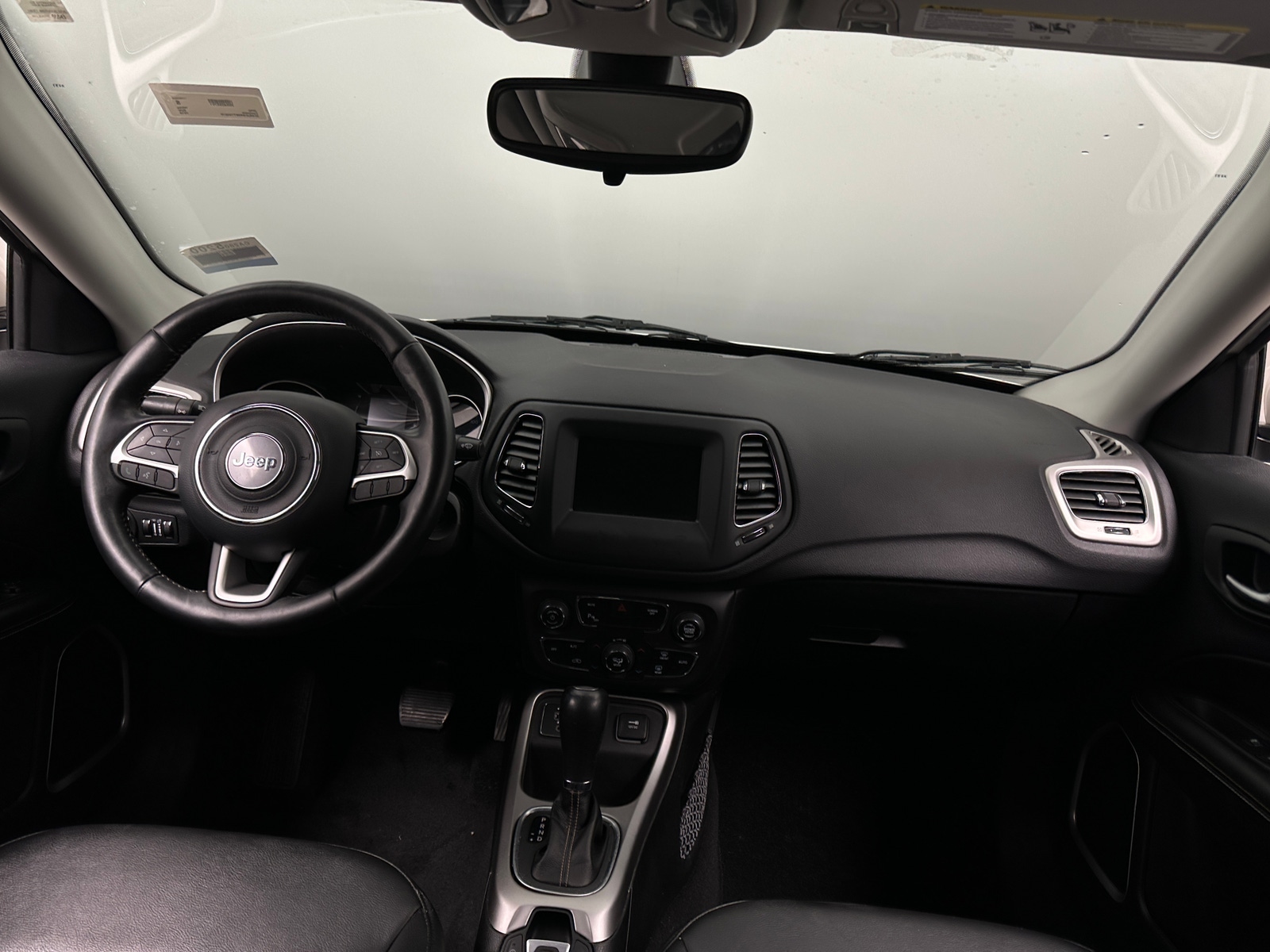 Thumbnail: 2019 Jeep Compass - 3