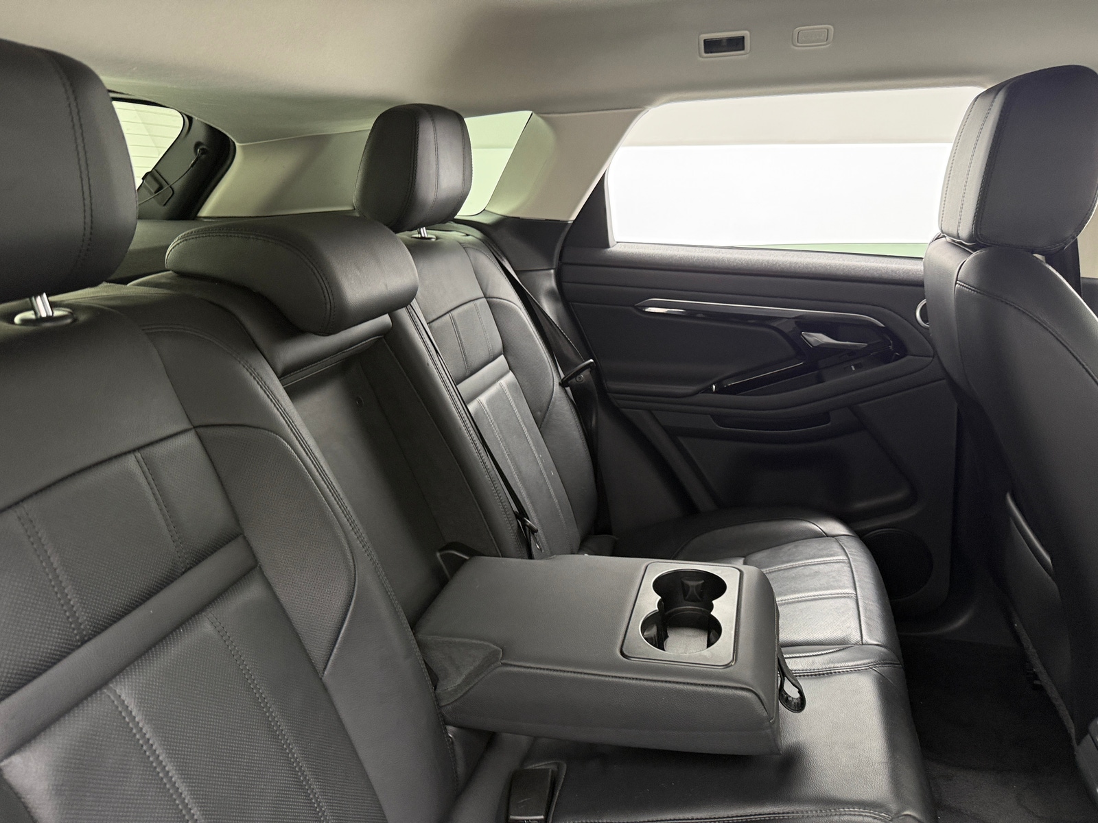 Thumbnail: 2020 Land Rover Range Rover Evoque - 5