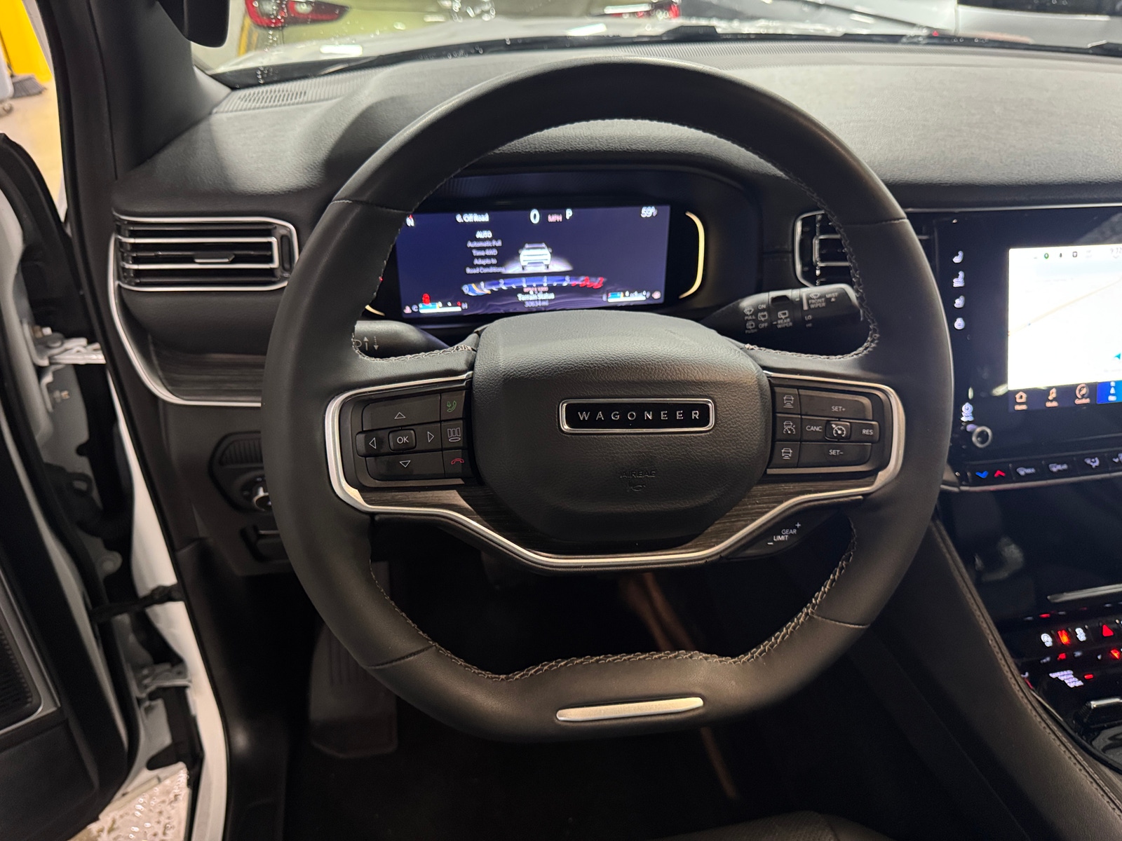 Thumbnail: 2024 Jeep Wagoneer - 4