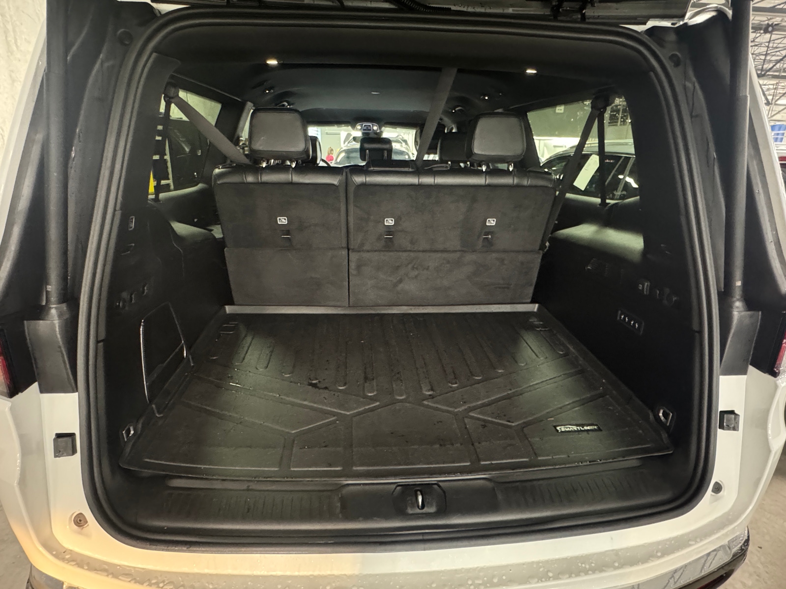 Thumbnail: 2024 Jeep Wagoneer - 6