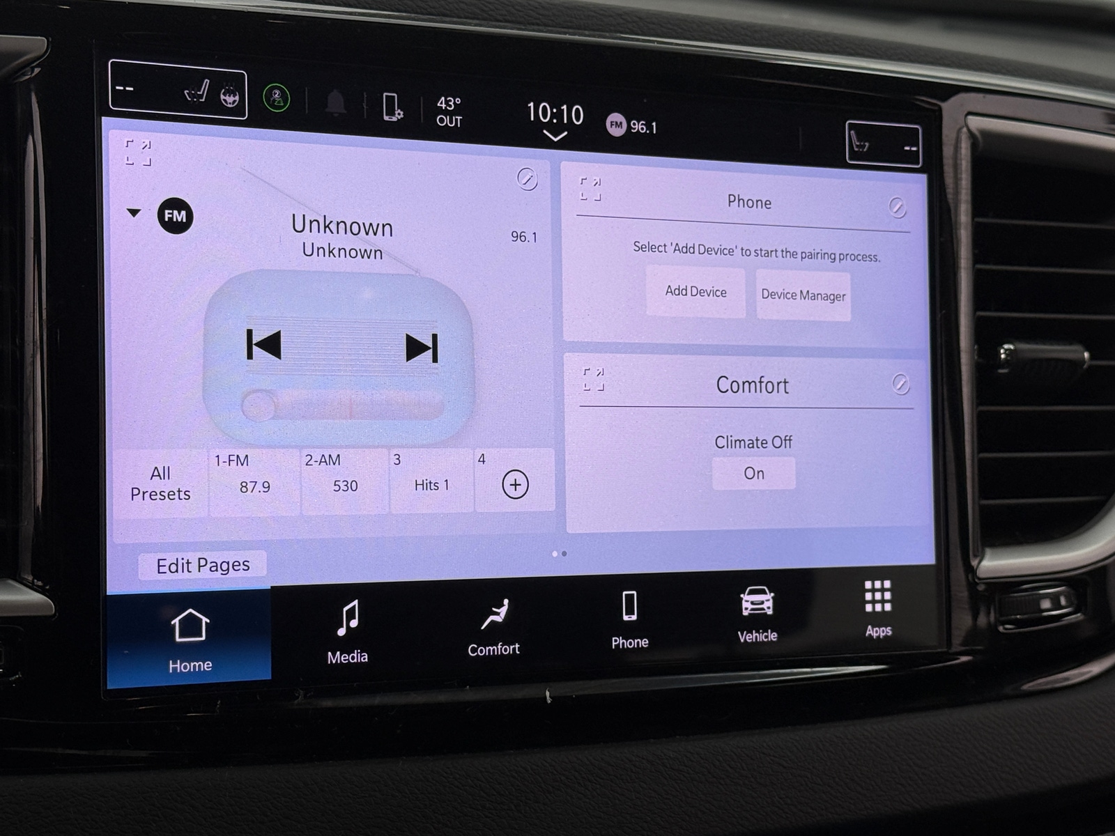 Thumbnail: 2024 Chrysler Pacifica - 3