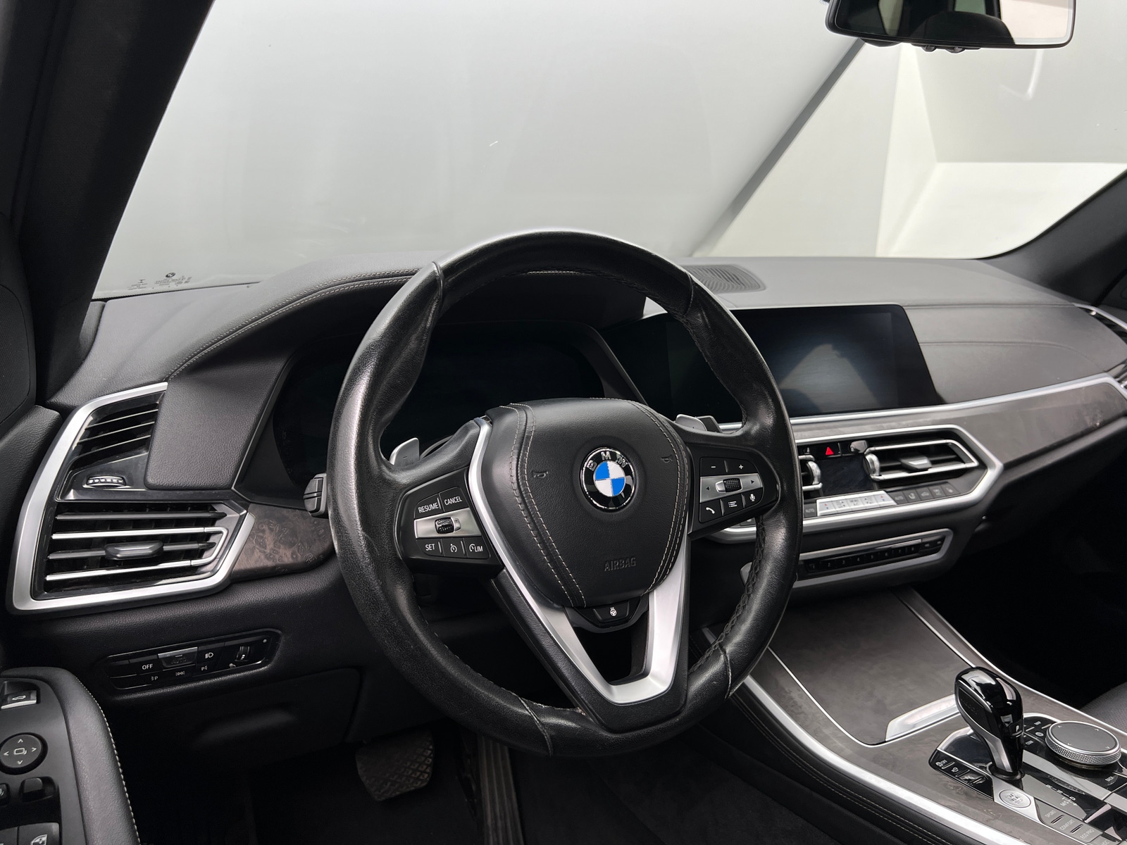 Thumbnail: 2023 BMW X5 - 4