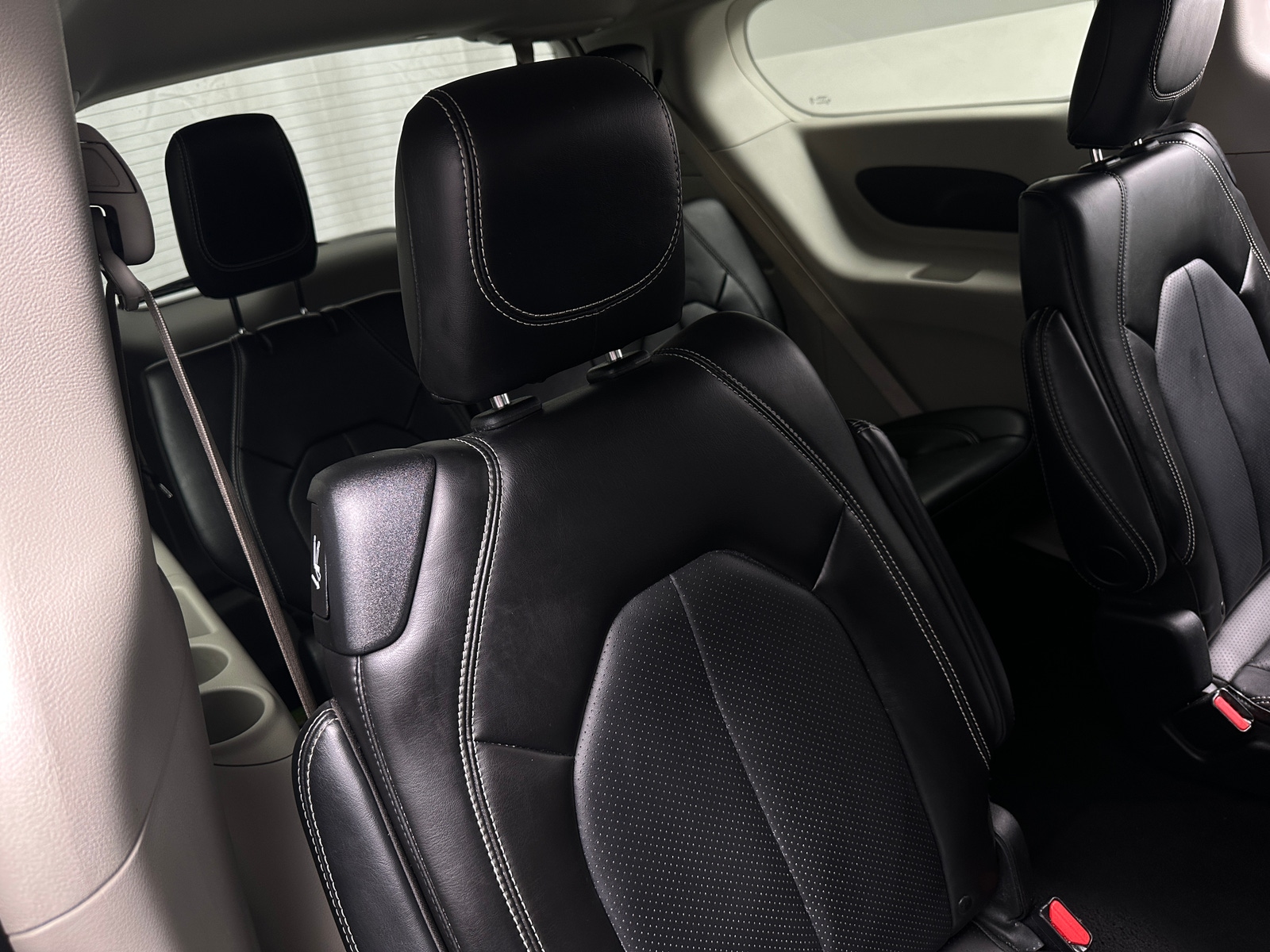 Thumbnail: 2024 Chrysler Pacifica - 5