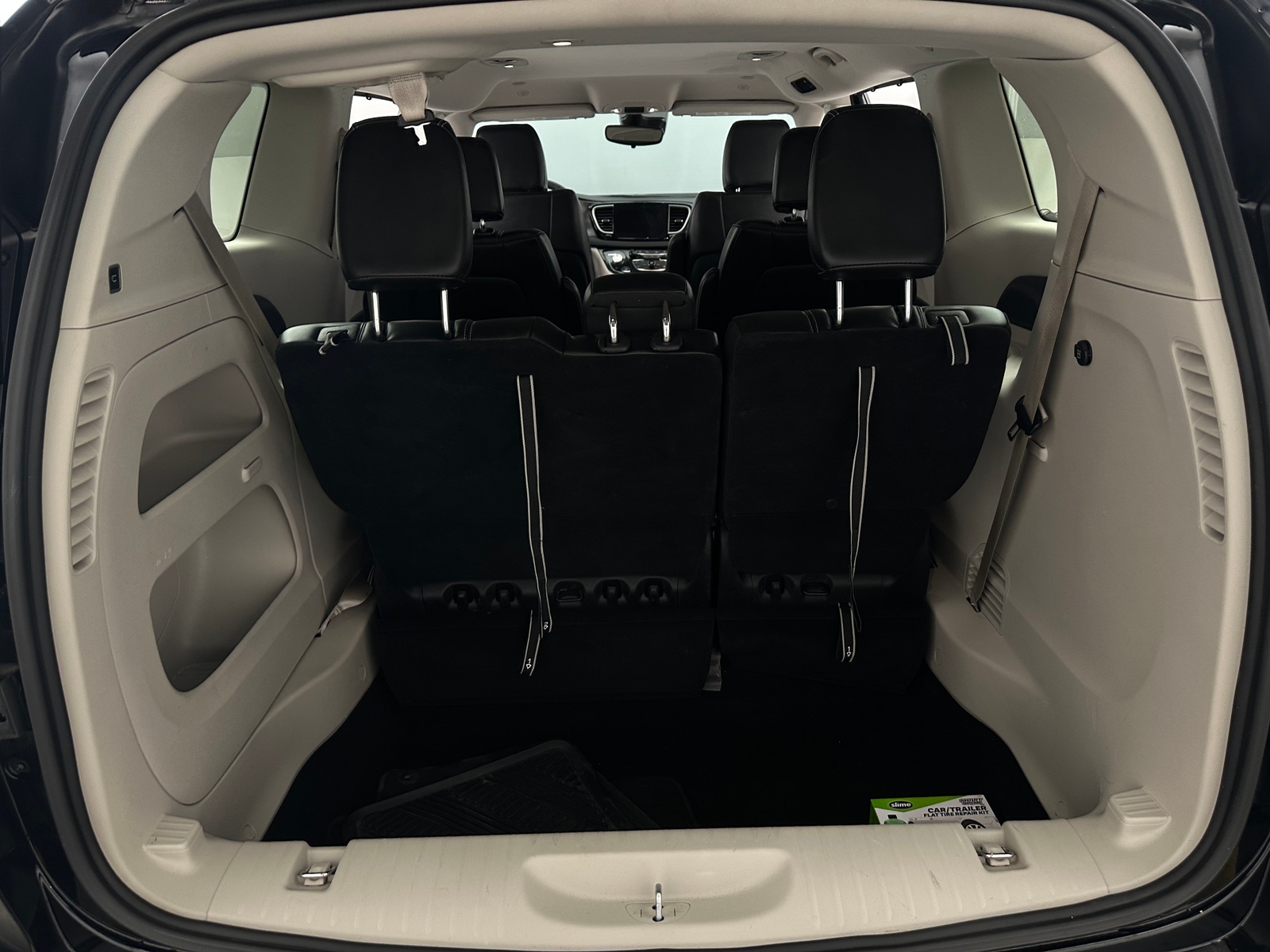 Thumbnail: 2024 Chrysler Pacifica - 6