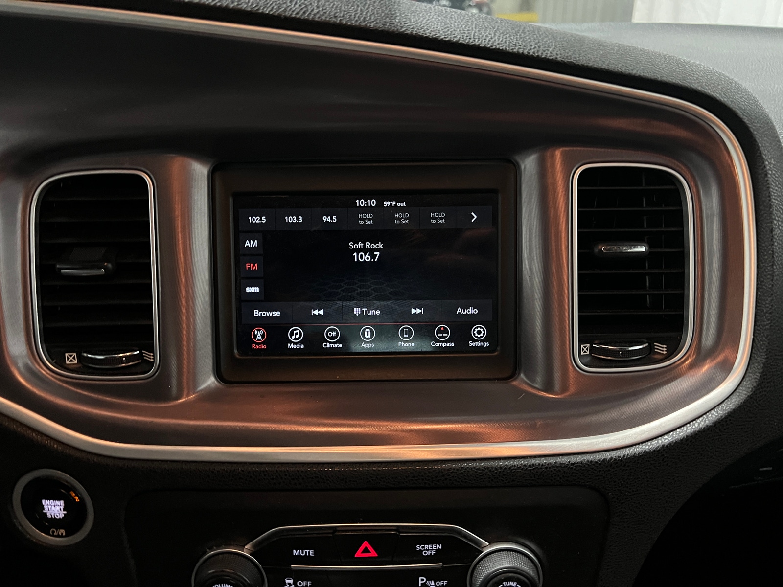 Thumbnail: 2019 Dodge Charger - 4