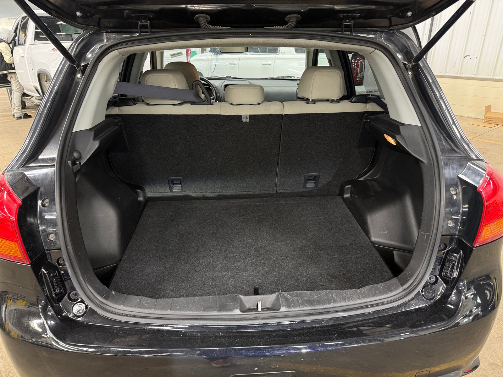 Thumbnail: 2017 Mitsubishi Outlander Sport - 7