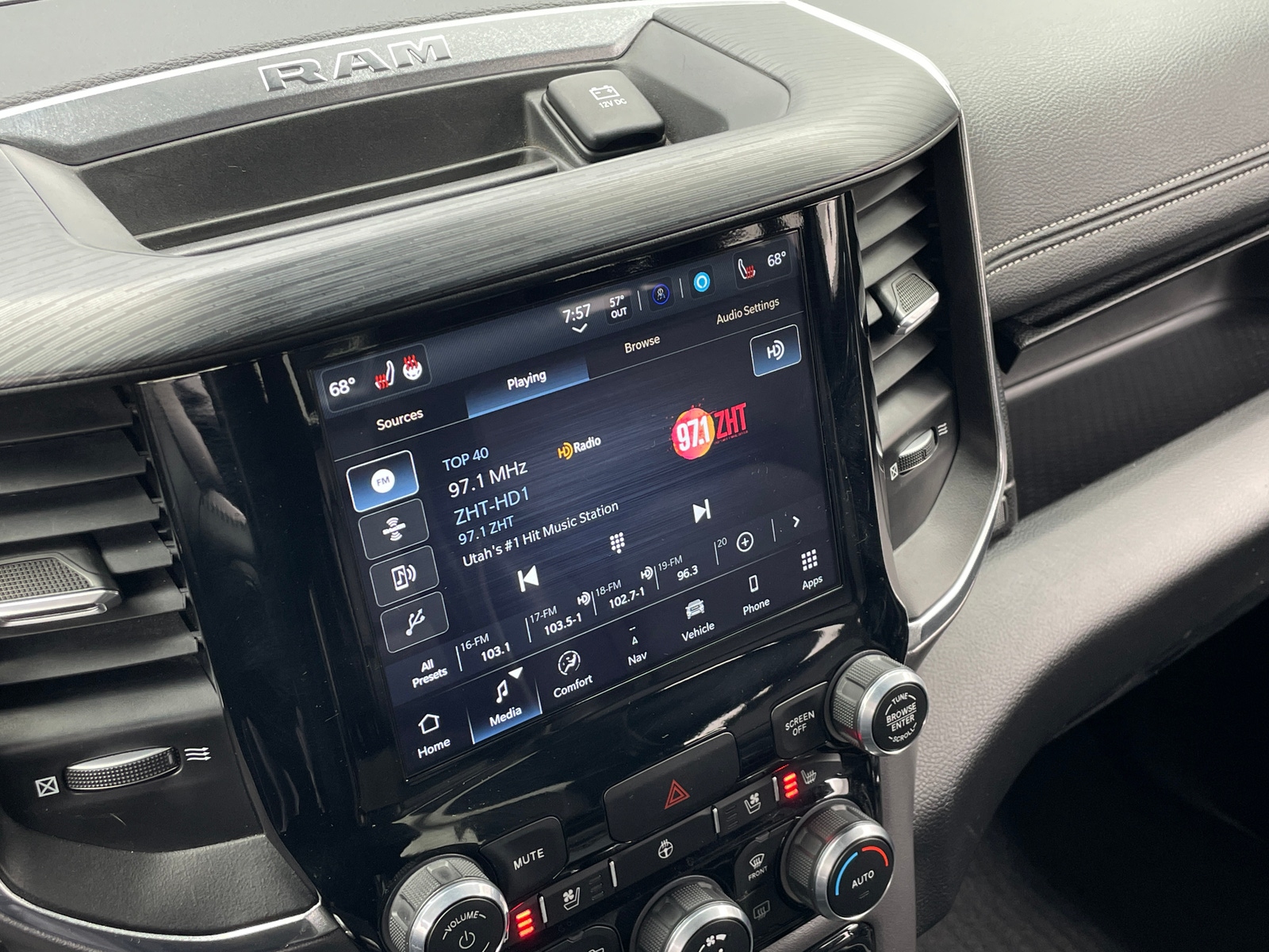 Thumbnail: 2023 RAM 1500 - 3