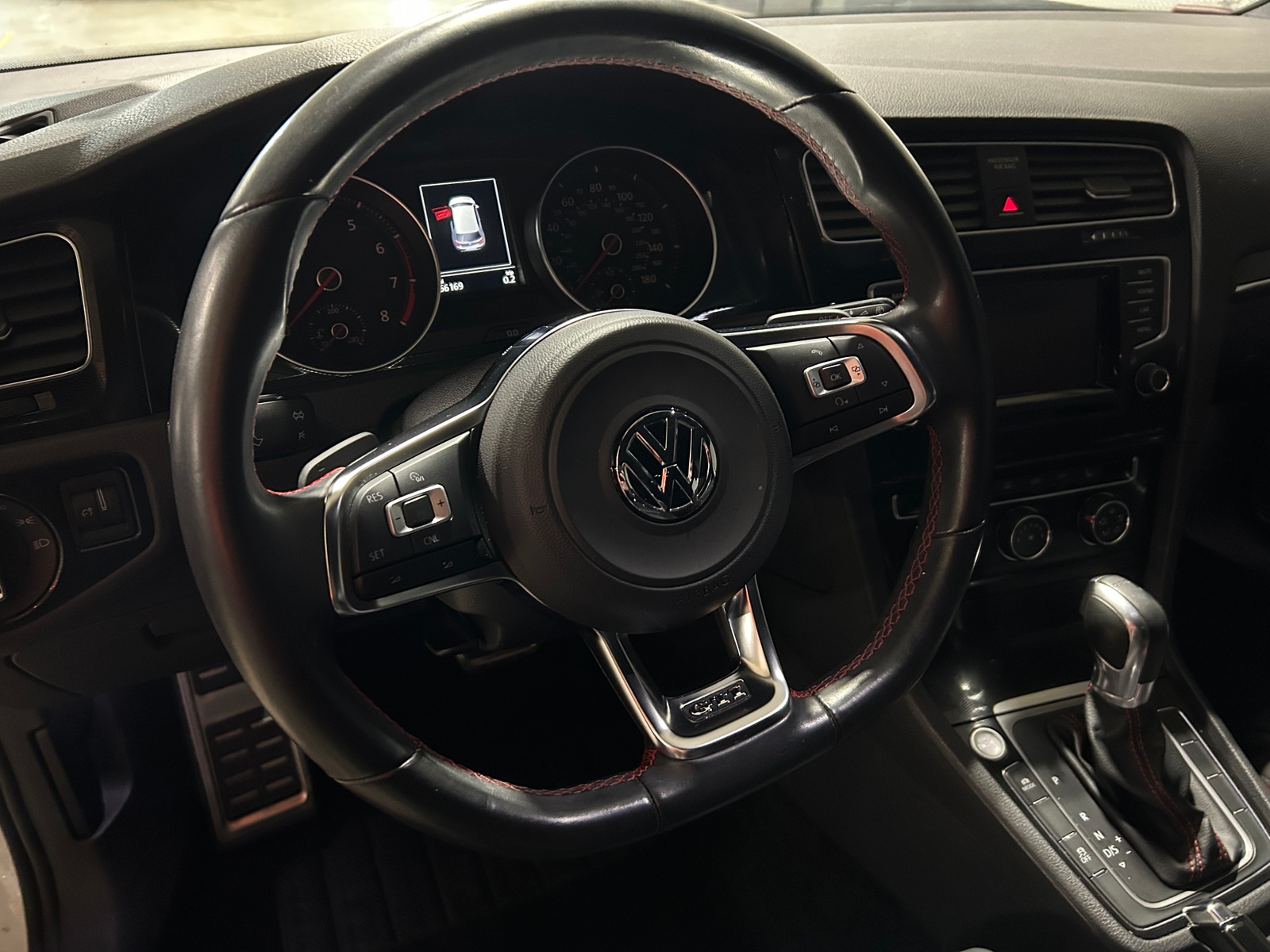 Thumbnail: 2015 Volkswagen Golf - 5
